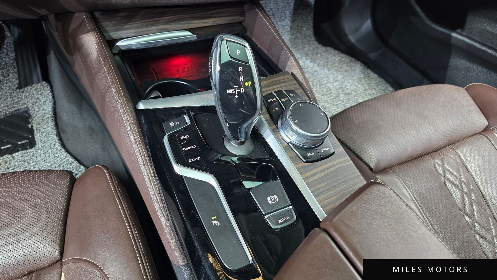 BMW 5 Series (G30) 2018 — миниатюра 12