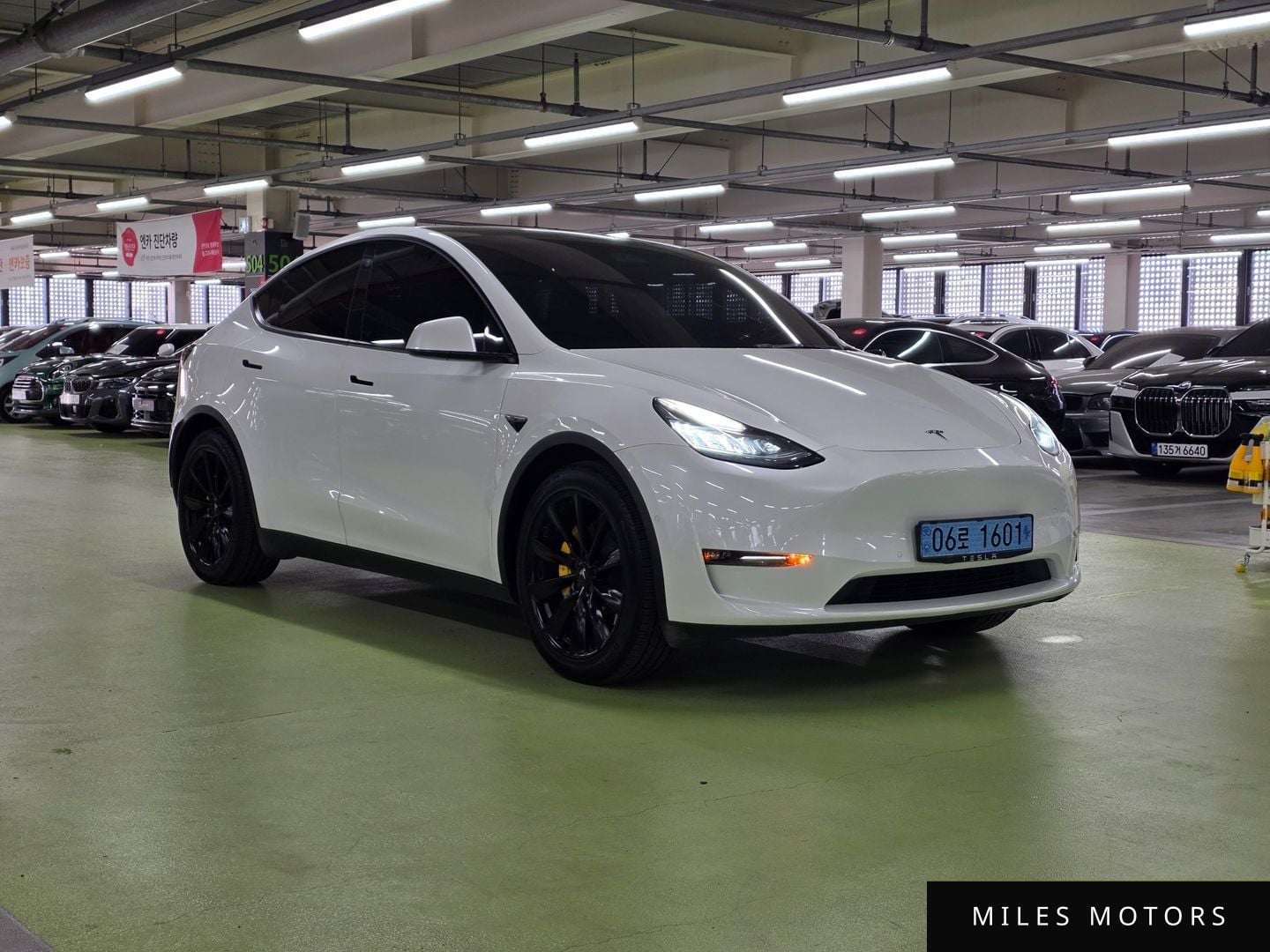 Tesla Model Y 2021 — миниатюра 4