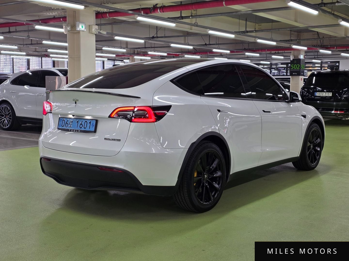 Tesla Model Y 2021 — миниатюра 5