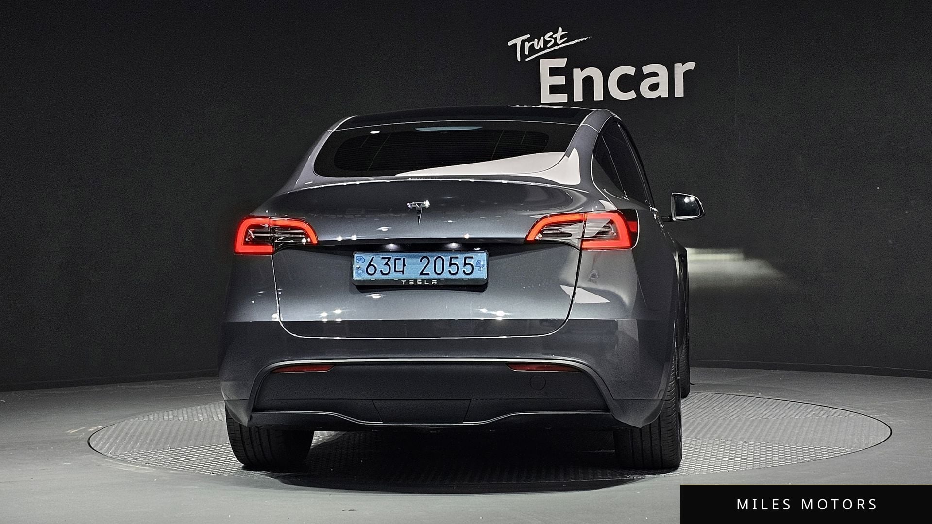 Tesla Model Y 2024 — миниатюра 4