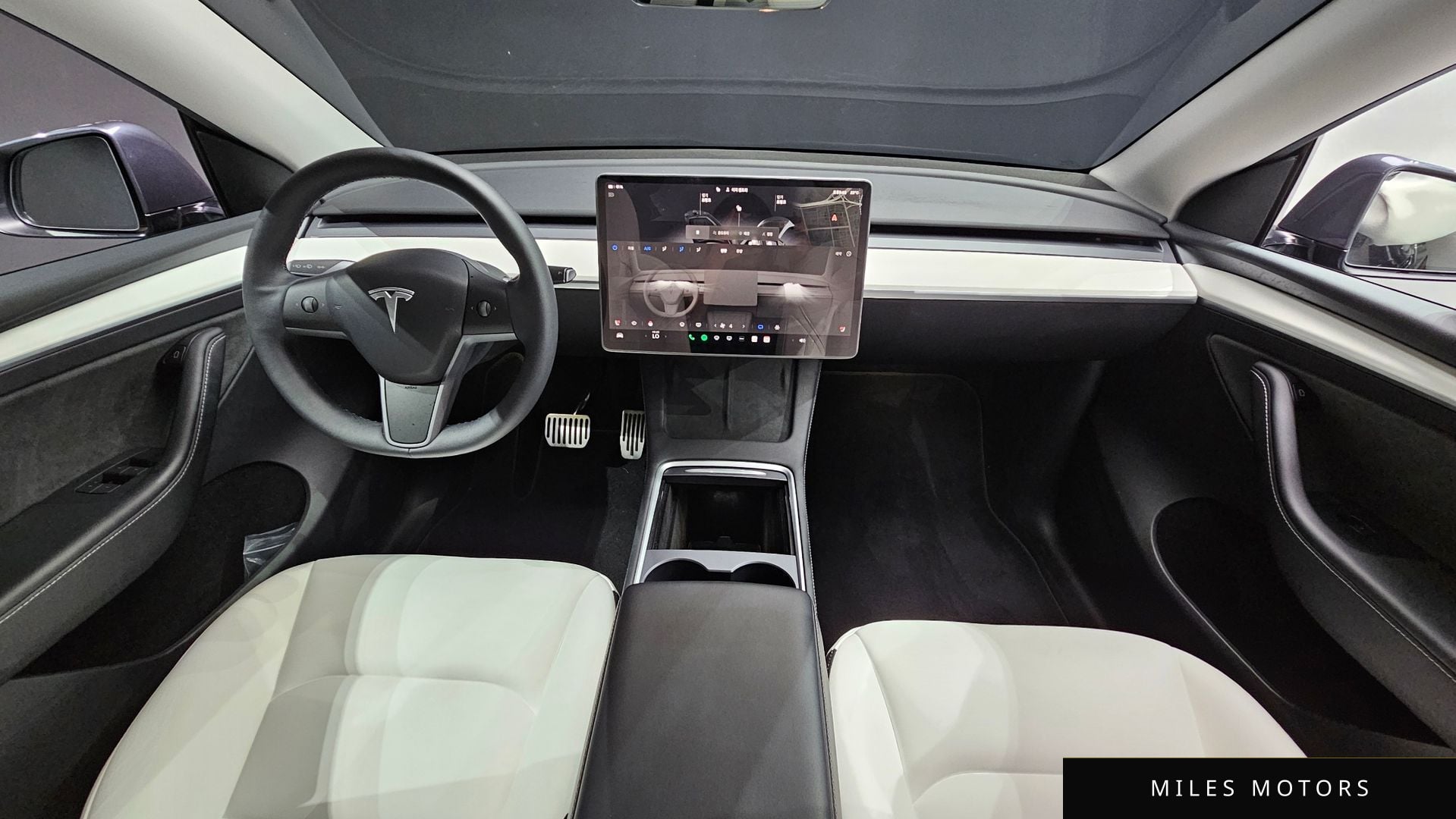 Tesla Model Y 2024 — миниатюра 7
