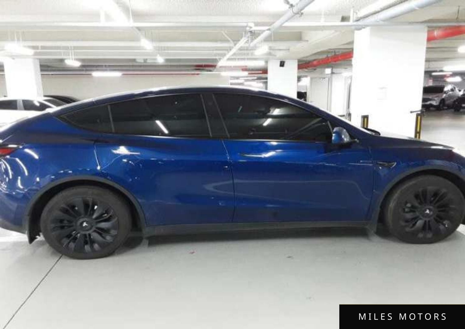 Tesla Model Y 2024 — миниатюра 12