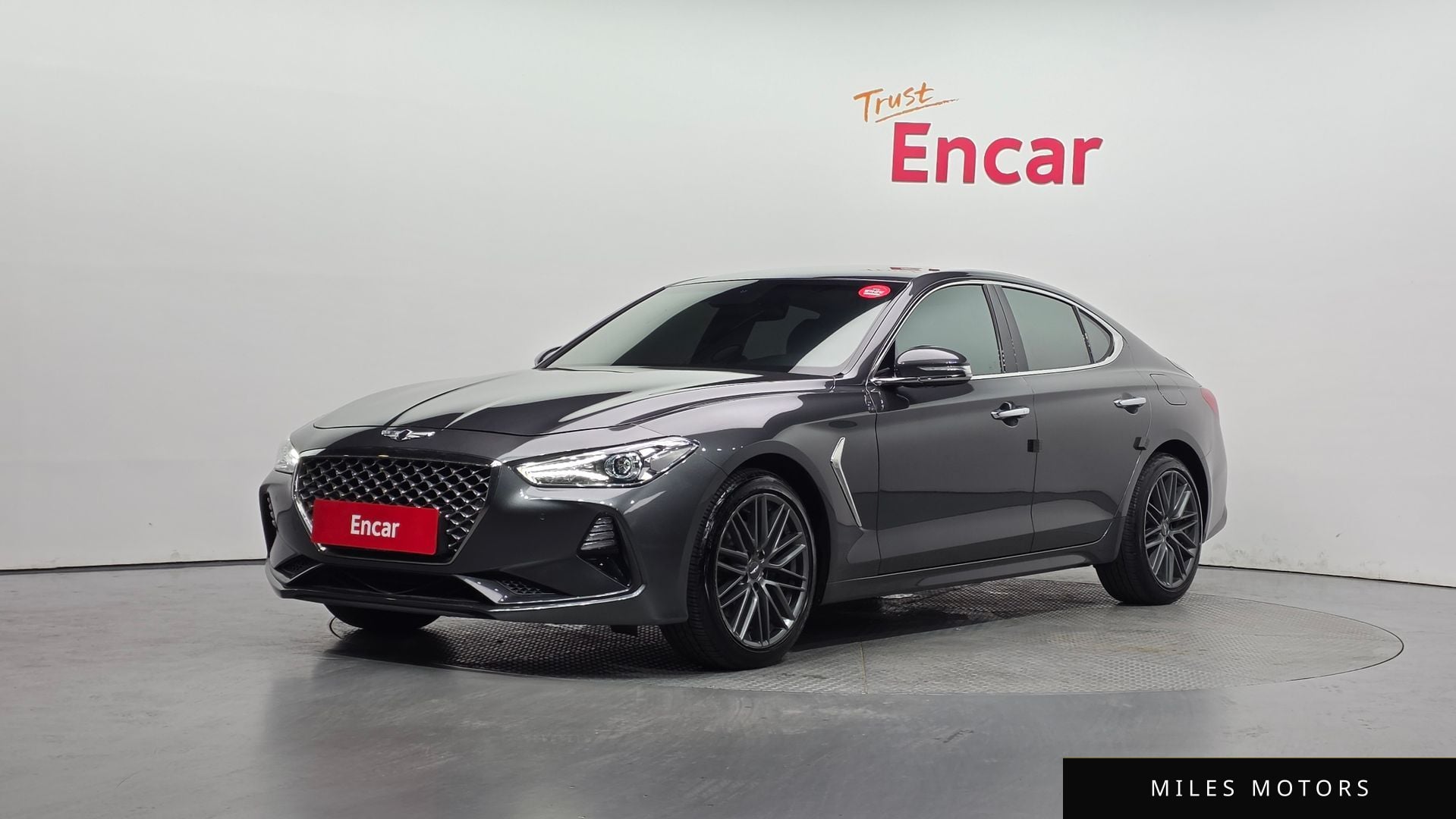 Genesis G70 2018 — фото 1 из 12