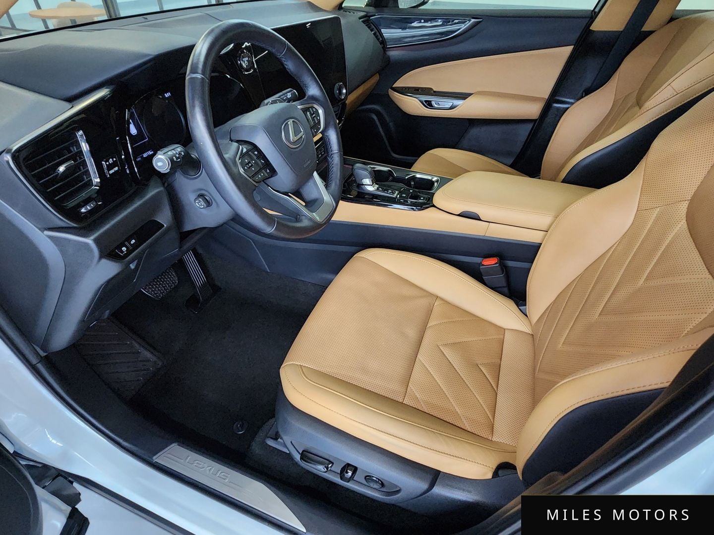 Лексус NX350h 2024 — миниатюра 10