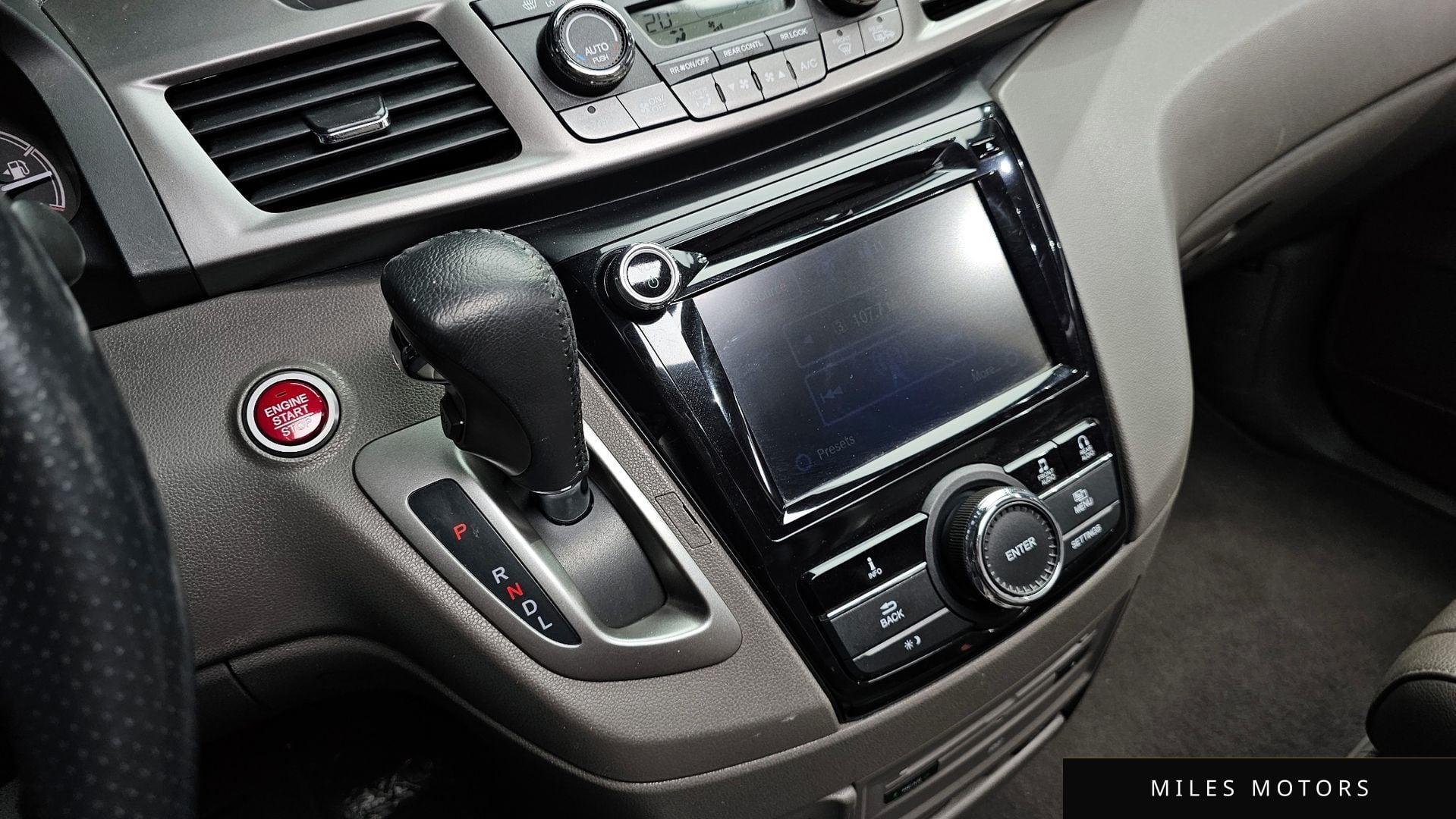 Honda Odyssey 2016 — миниатюра 9