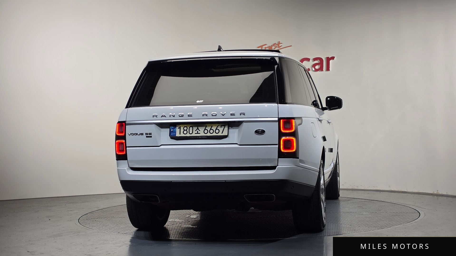 Land Rover Range Rover 2021 — миниатюра 3