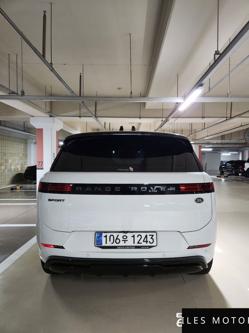 Land Rover Range Rover Sport 2023 — миниатюра 2
