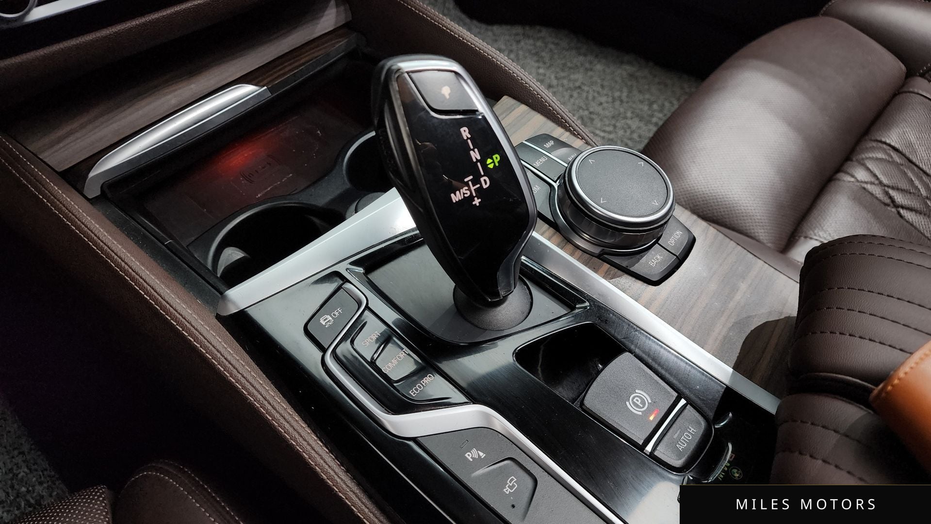 BMW 5 Series (G30) 2018 — миниатюра 12