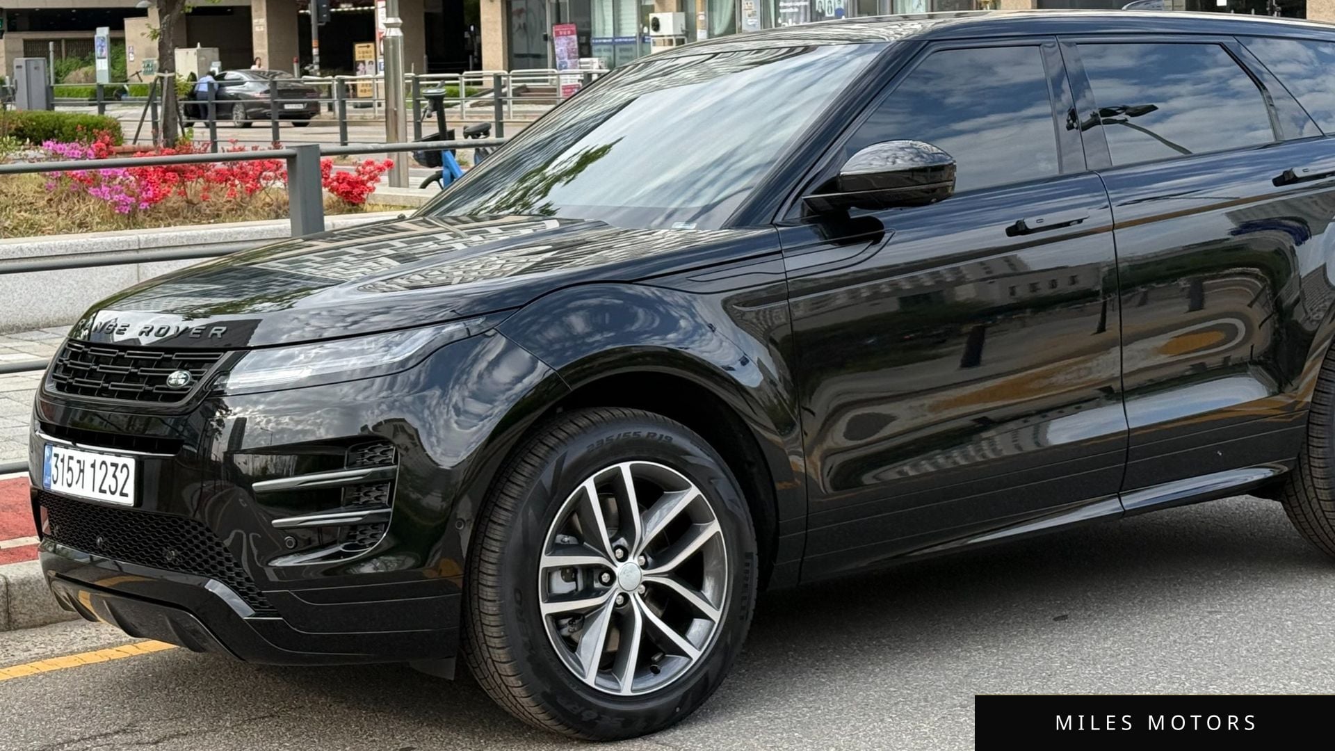 Land Rover Range Rover Evoque 2026 — миниатюра 3