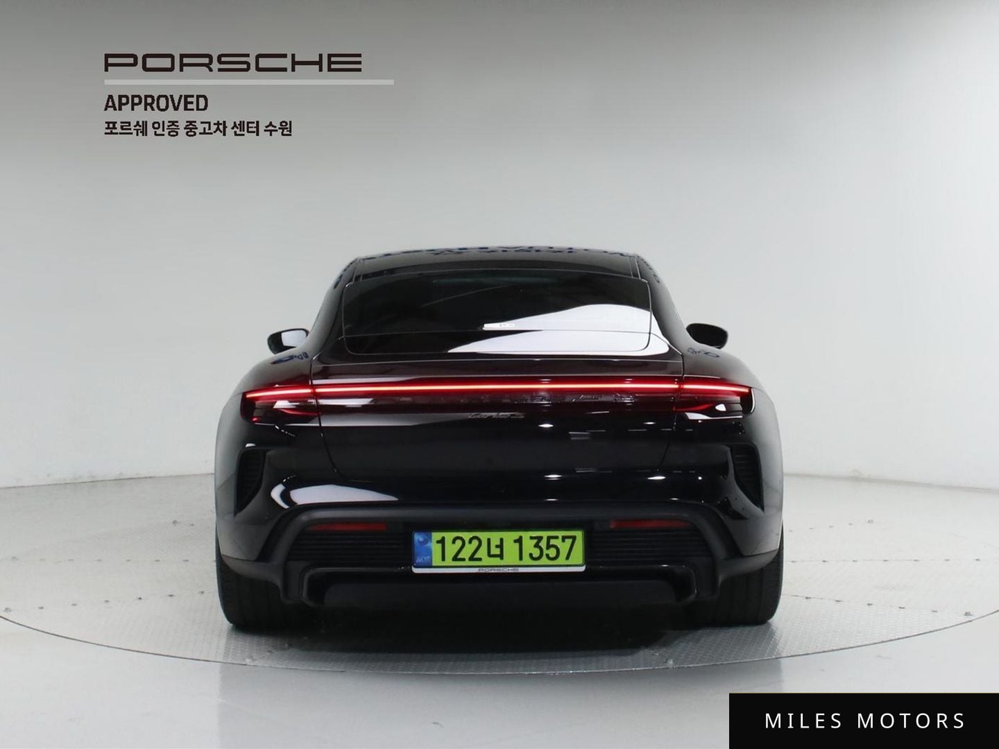 Porsche Taycan 2025 — миниатюра 4