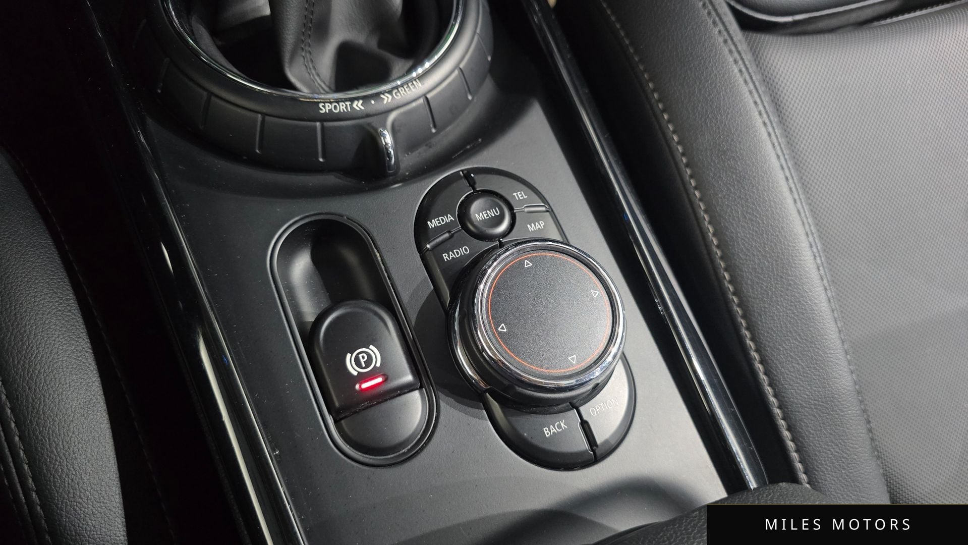 MINI Clubman 2016 — миниатюра 9