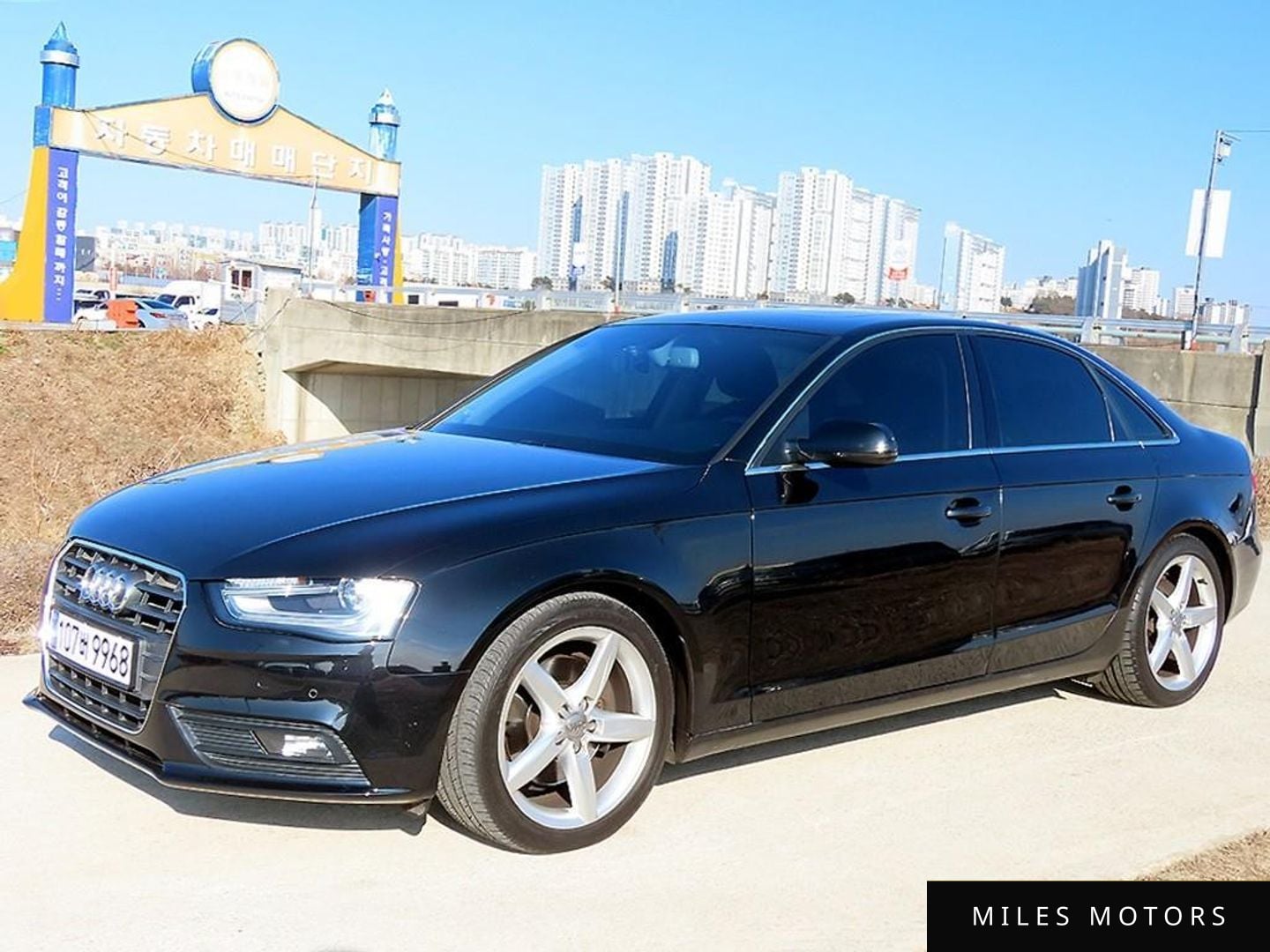 Audi A4 2013 — миниатюра 2
