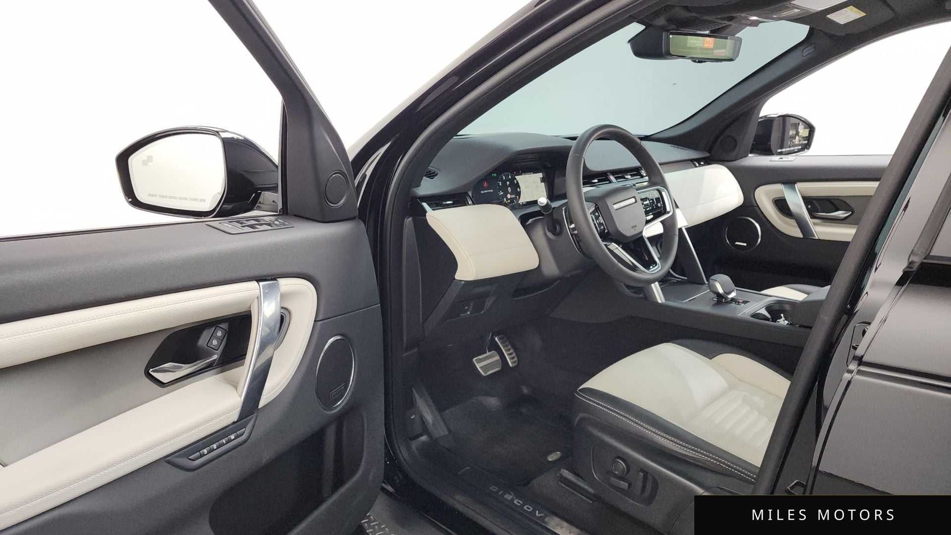 Land Rover Discovery Sport 2025 — миниатюра 10