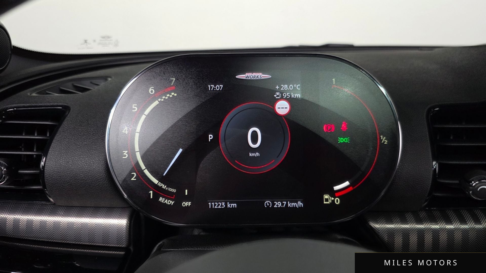 MINI Clubman 2023 — миниатюра 11