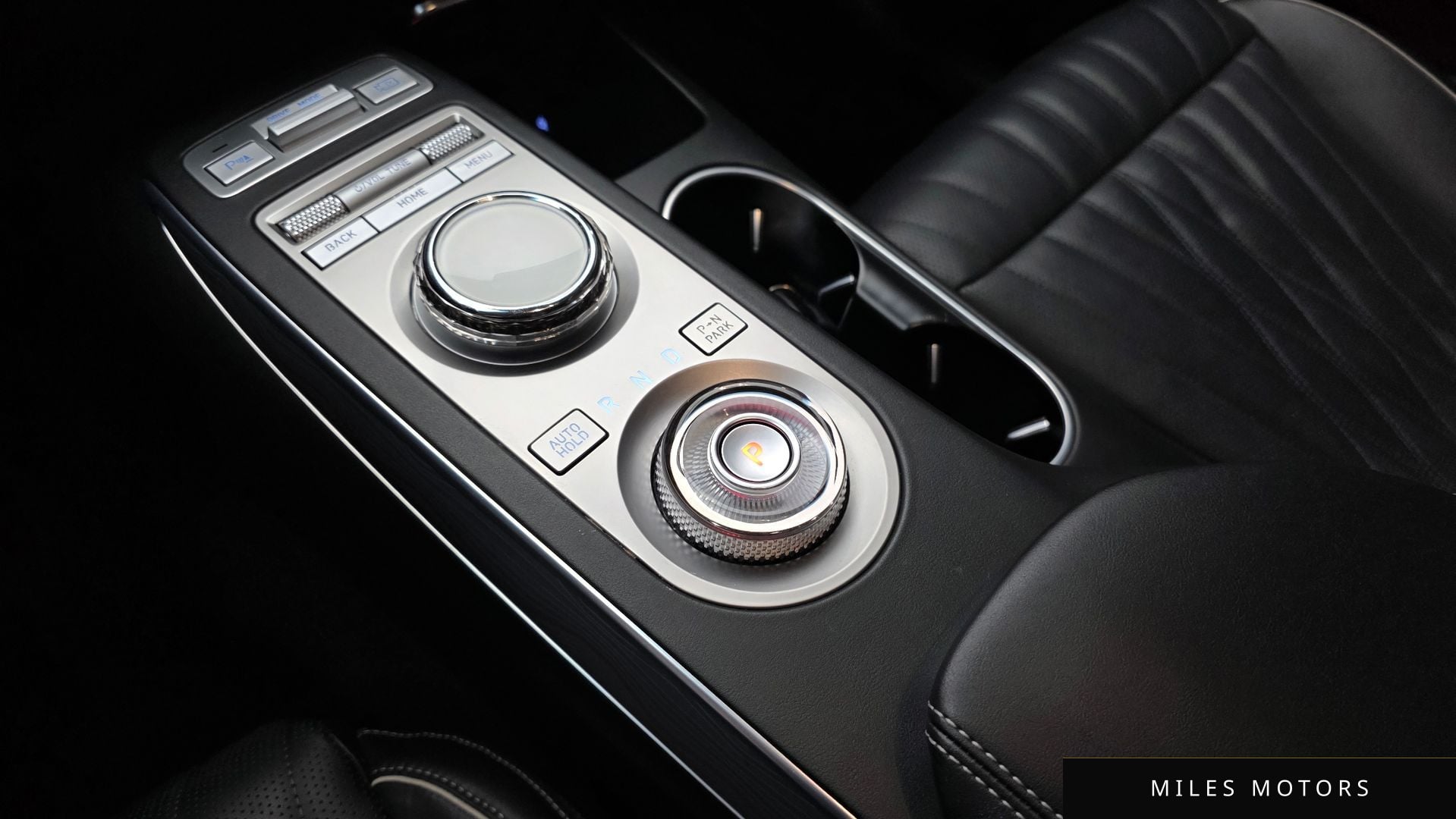 Genesis GV70 2023 — миниатюра 12