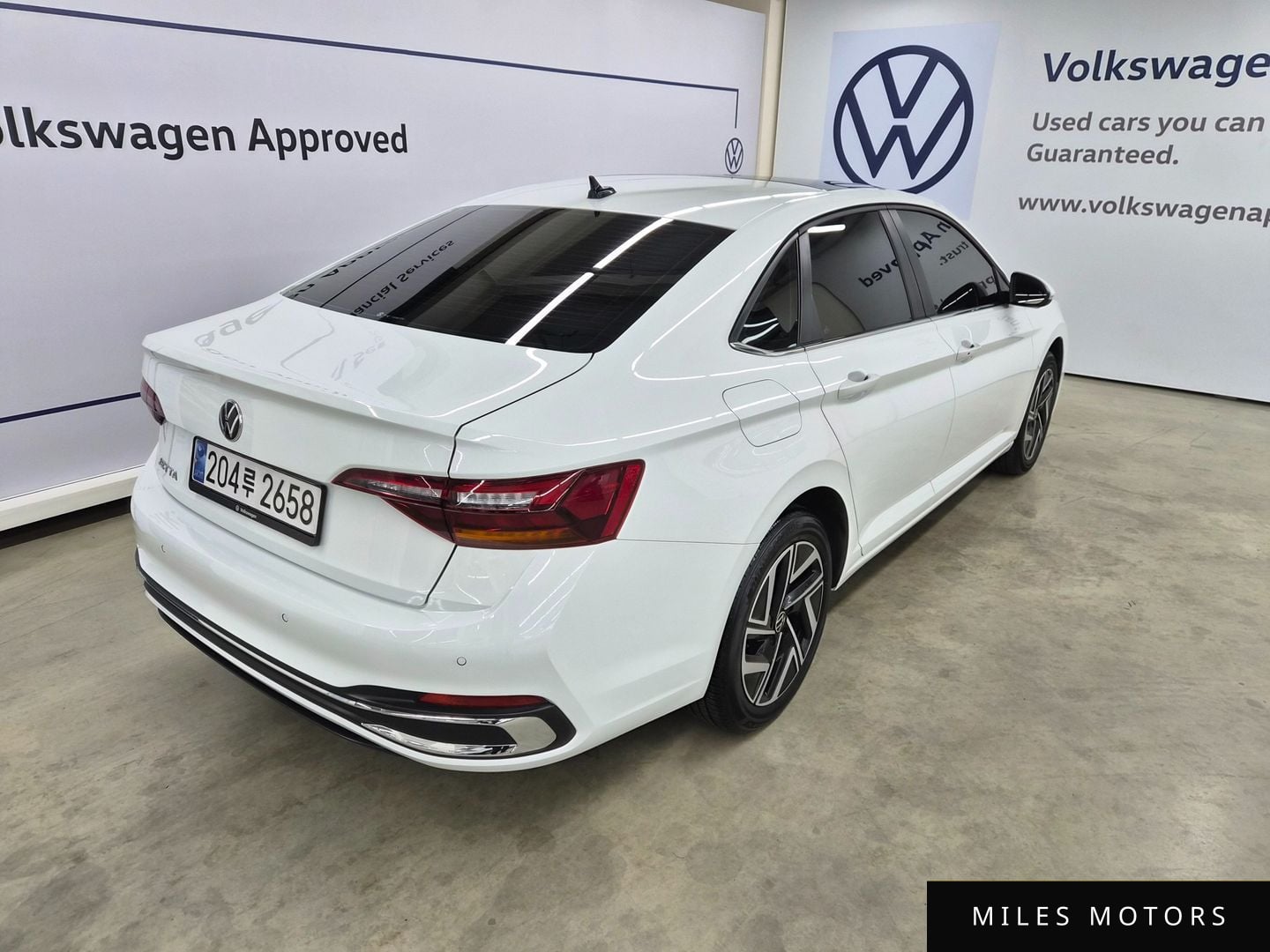 Volkswagen Jetta 2024 — миниатюра 2
