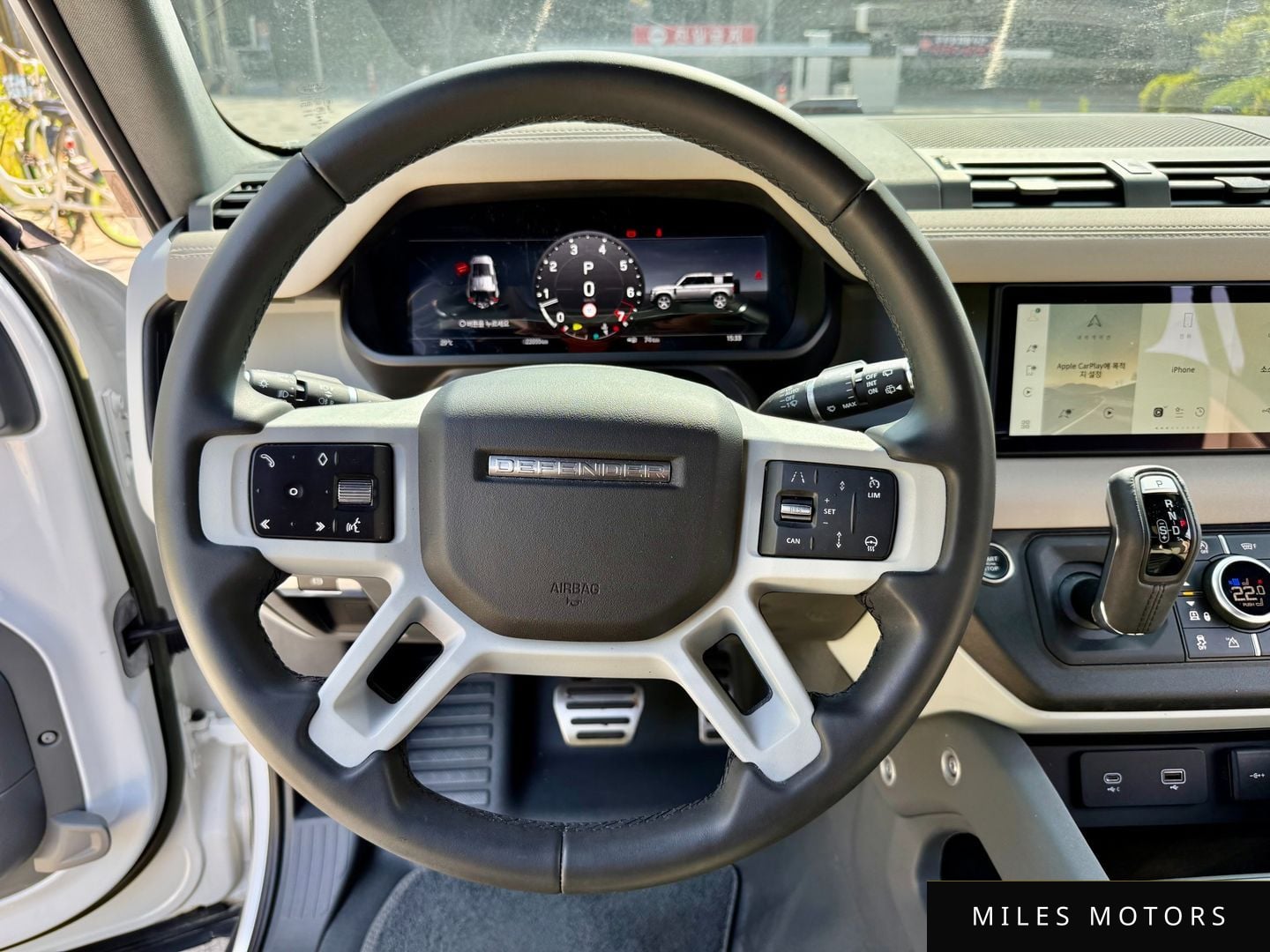 Land Rover Defender 2023 — миниатюра 8