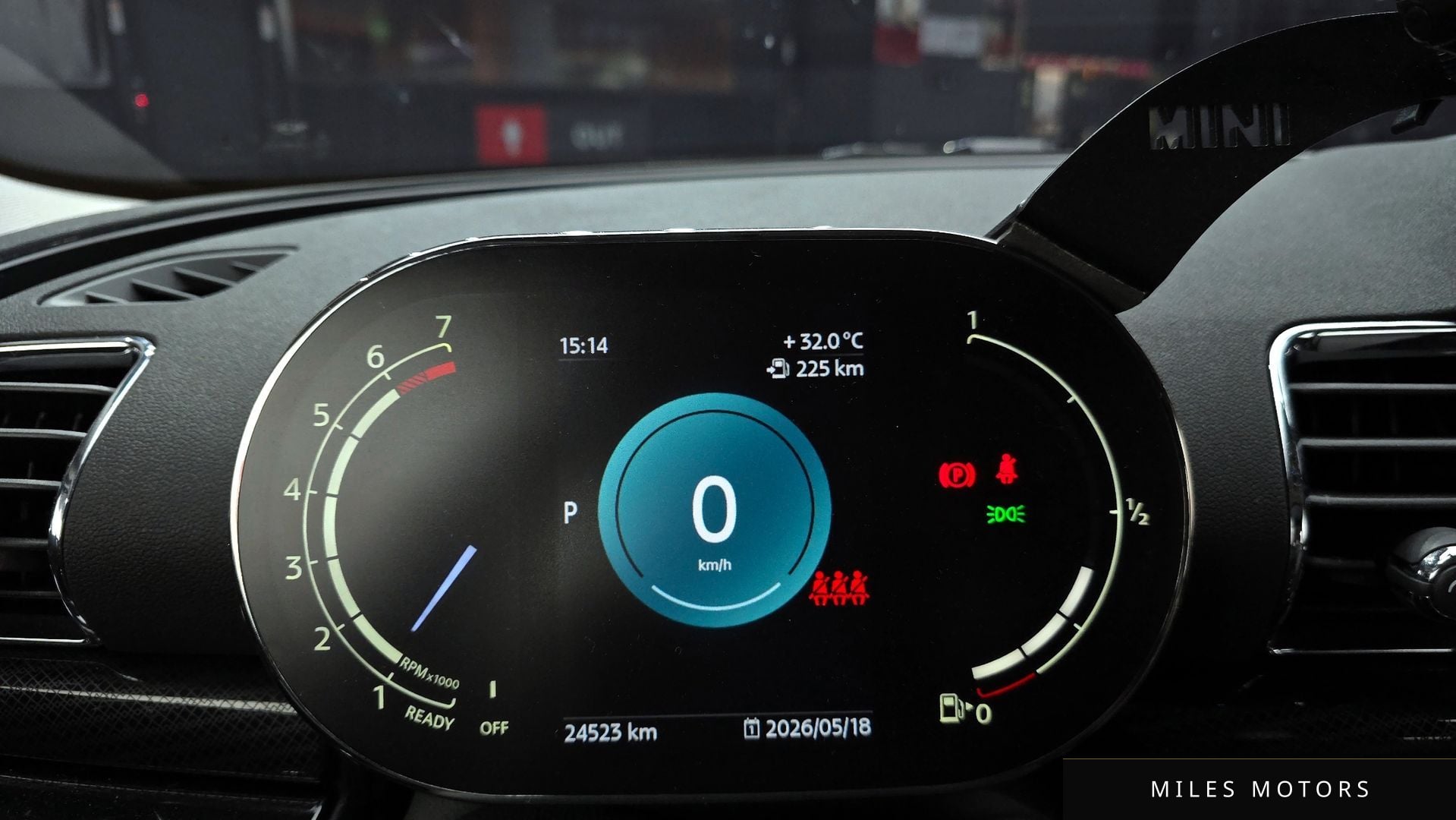 MINI Clubman 2023 — миниатюра 11