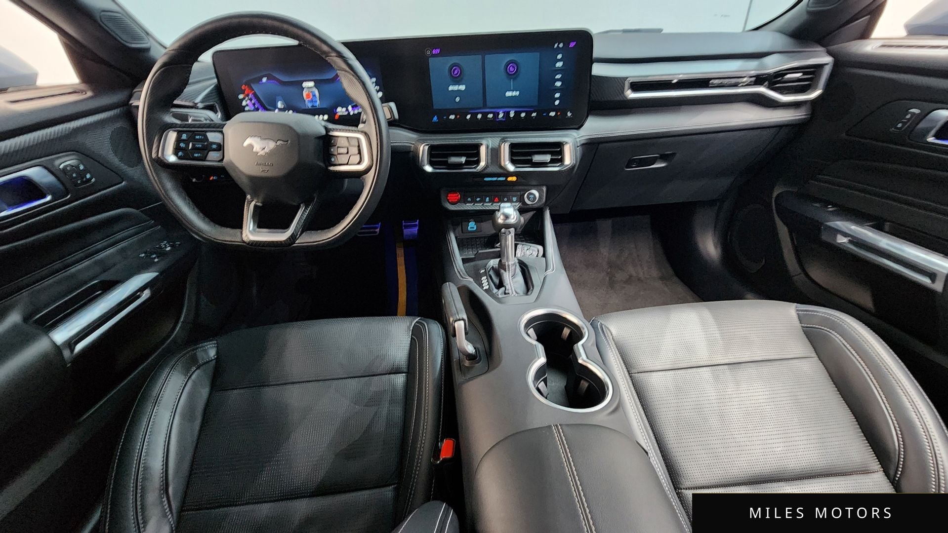 Ford Mustang 2024 — миниатюра 10