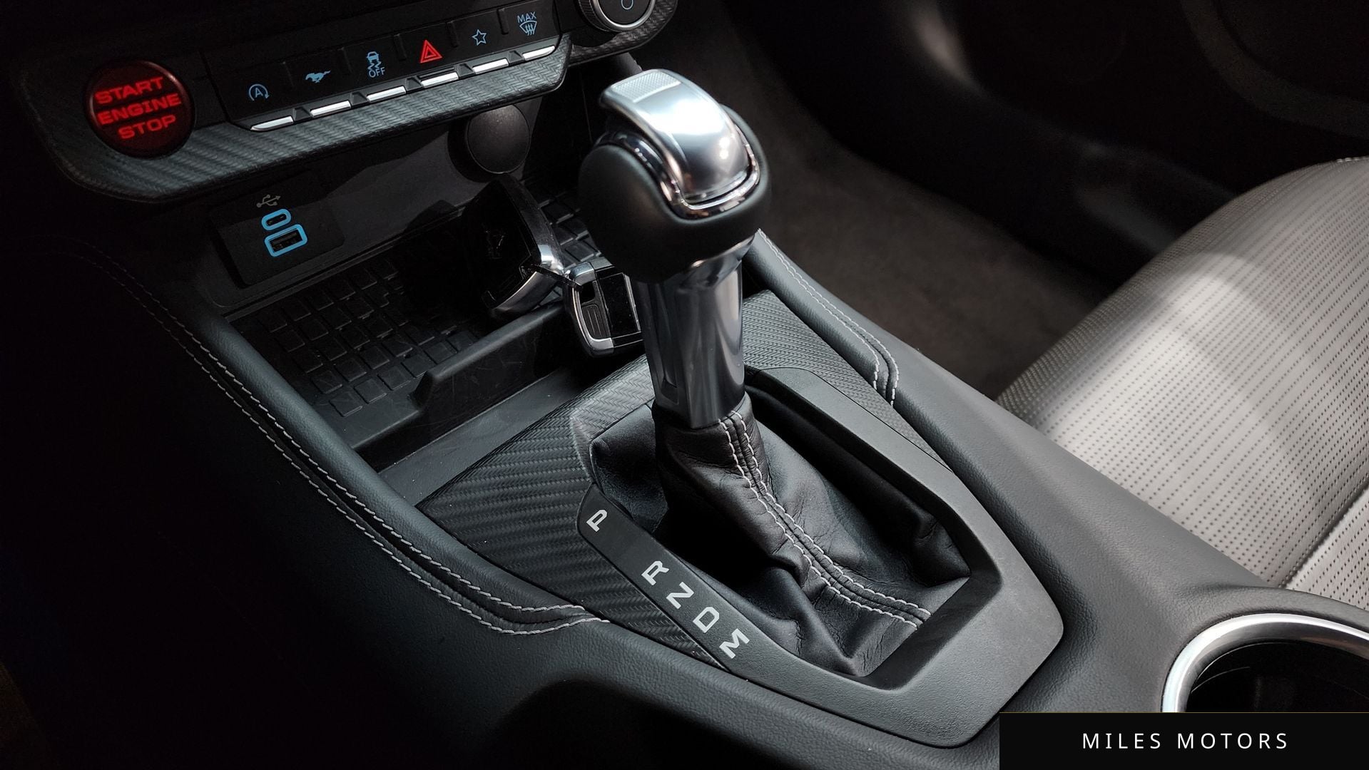 Ford Mustang 2024 — миниатюра 12