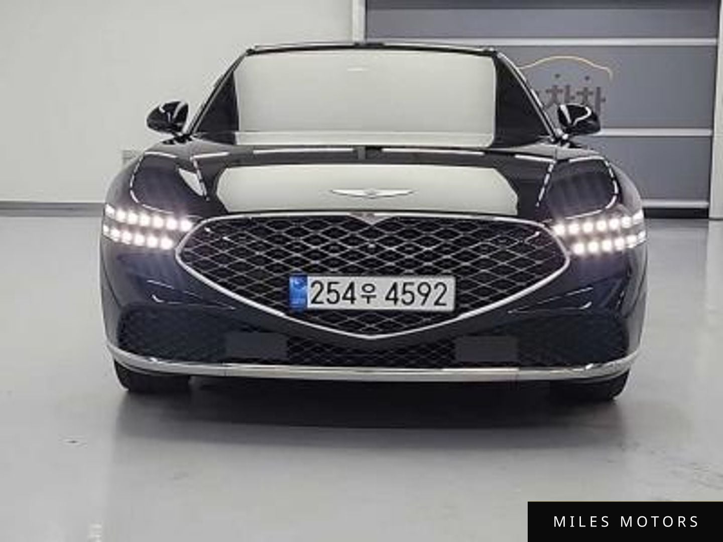 Genesis G90 (RS4) 2022 — миниатюра 2