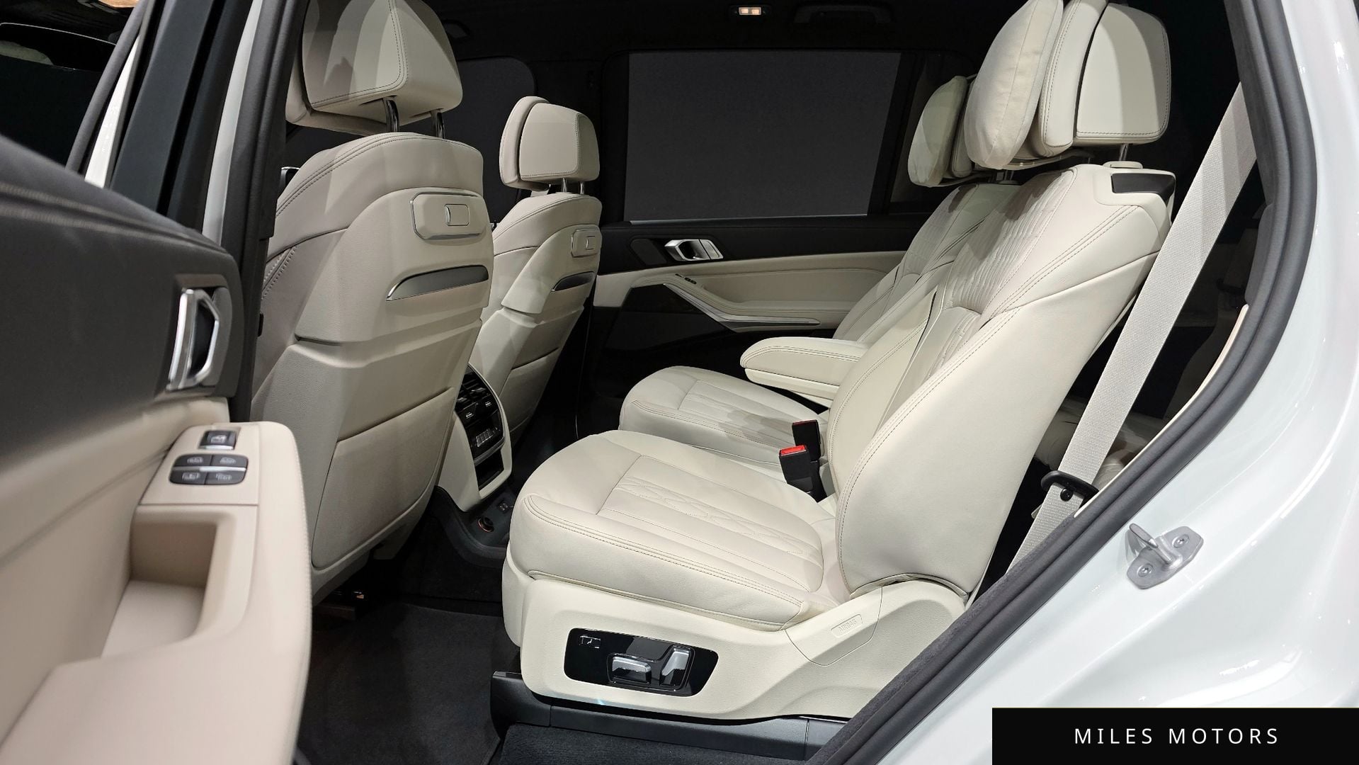 BMW X7 (G07) 2026 — миниатюра 12