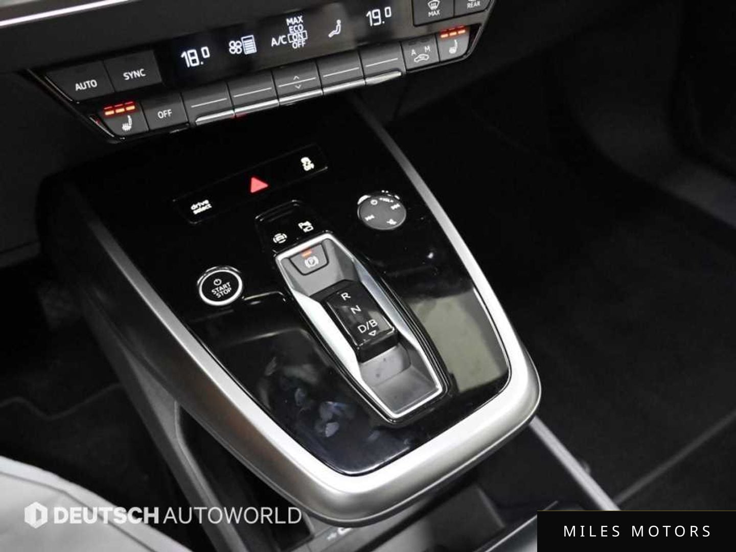 Audi Q4 e-tron 2025 — миниатюра 9