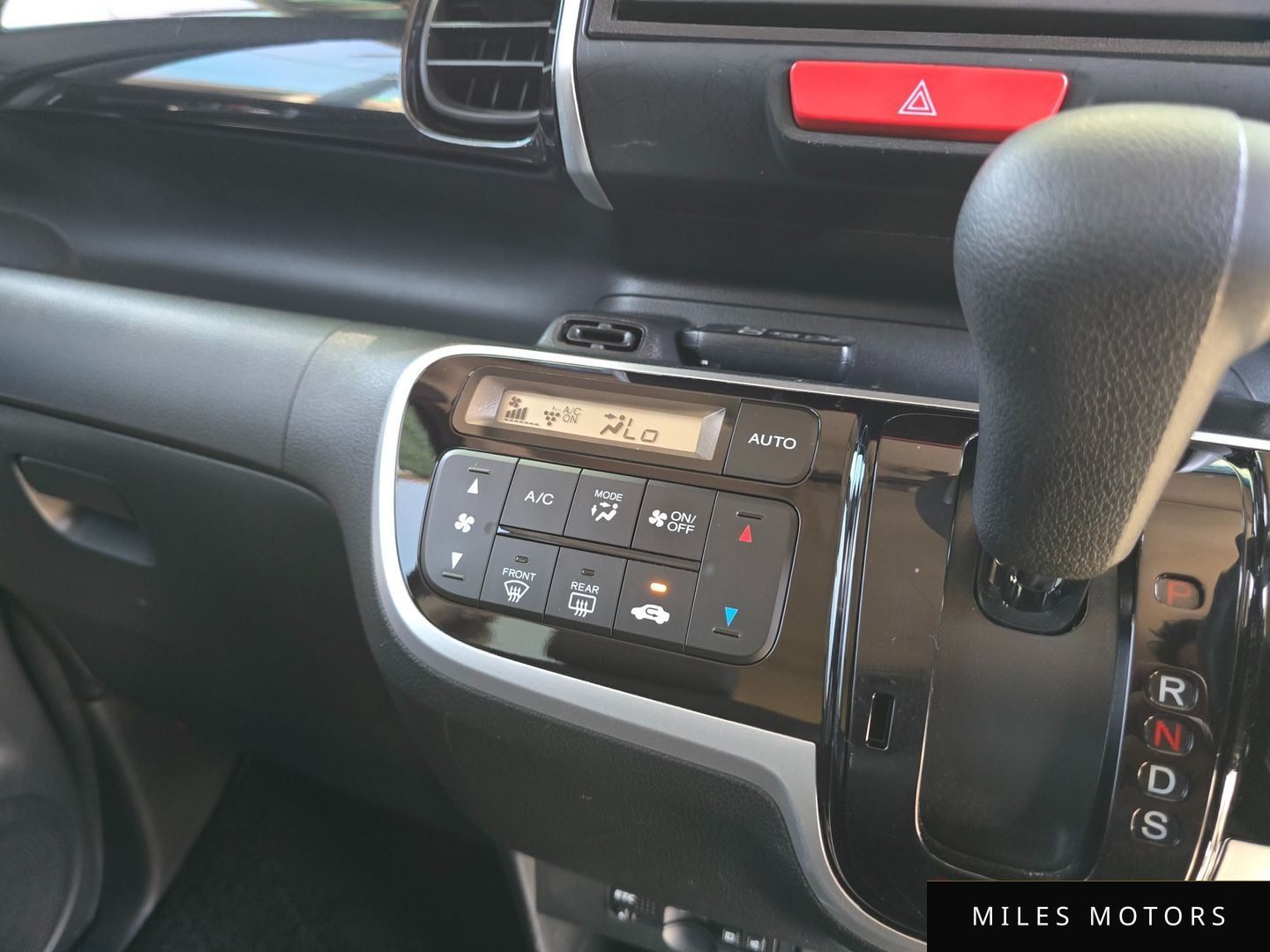 Honda N-BOX 2016 — миниатюра 11