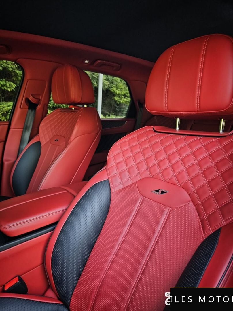 Bentley Bentayga 2022 — миниатюра 12