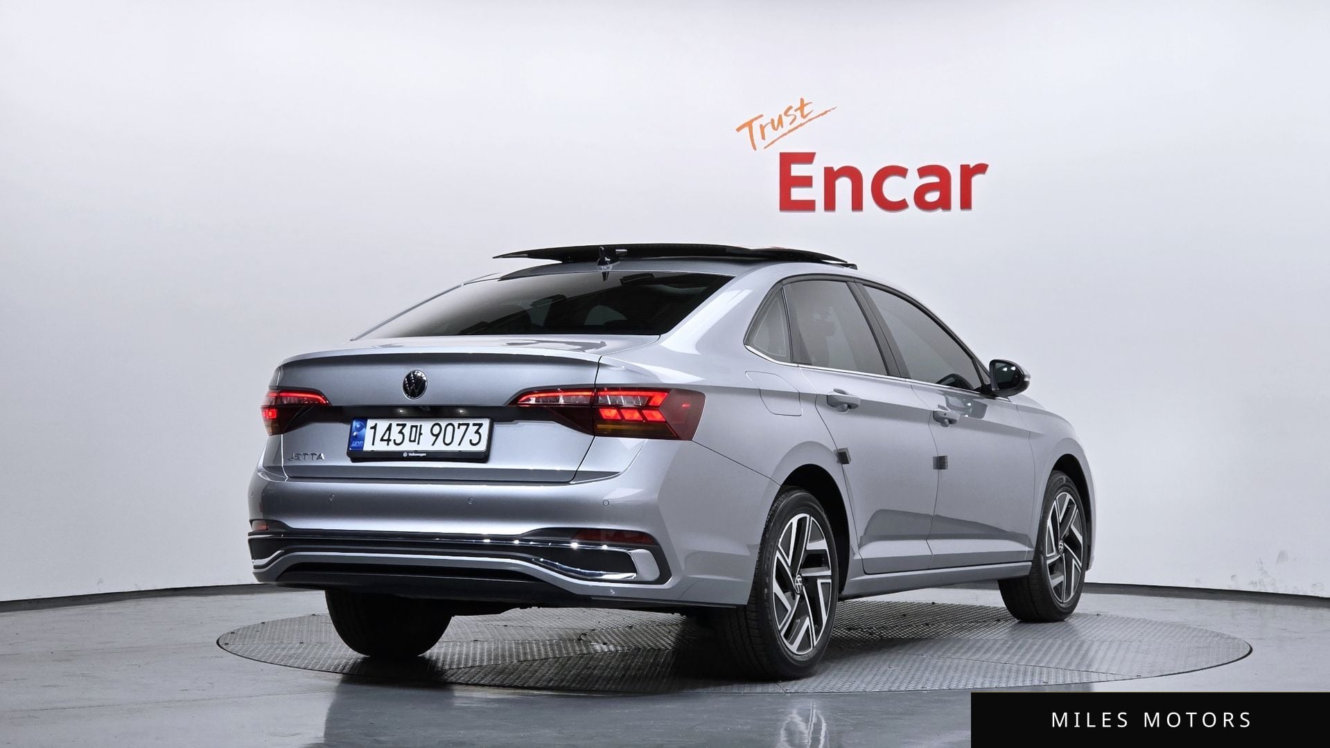 Volkswagen Jetta 2023 — миниатюра 2