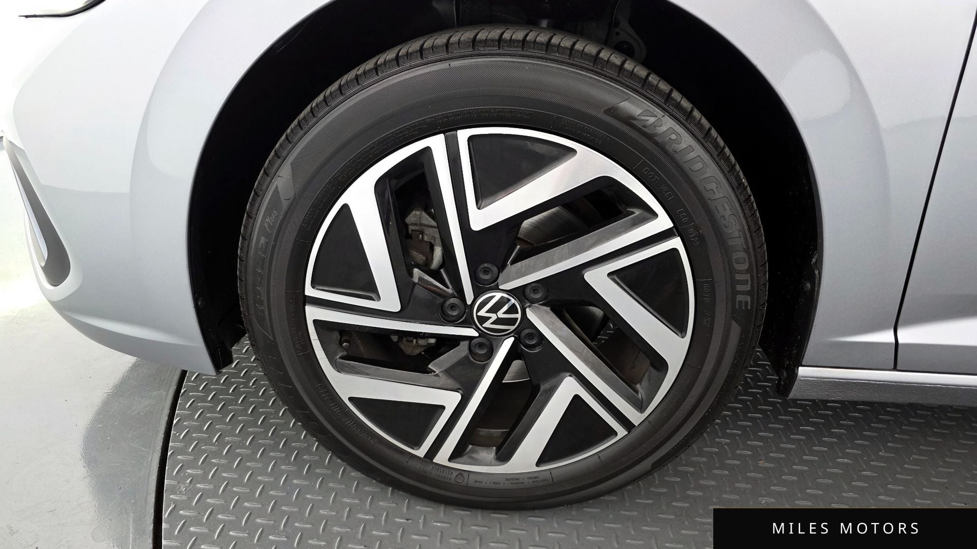 Volkswagen Jetta 2023 — миниатюра 5