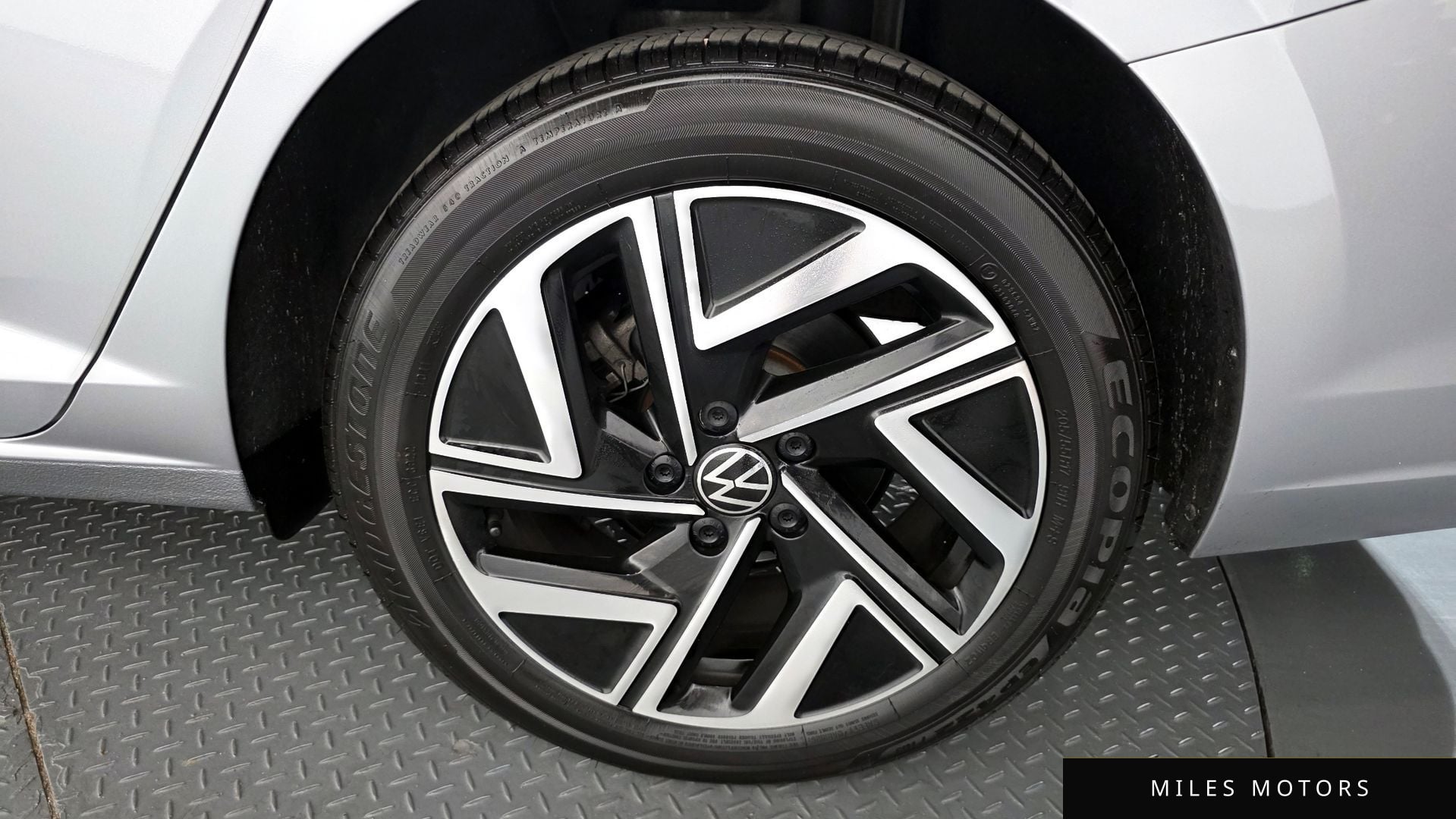 Volkswagen Jetta 2023 — миниатюра 7