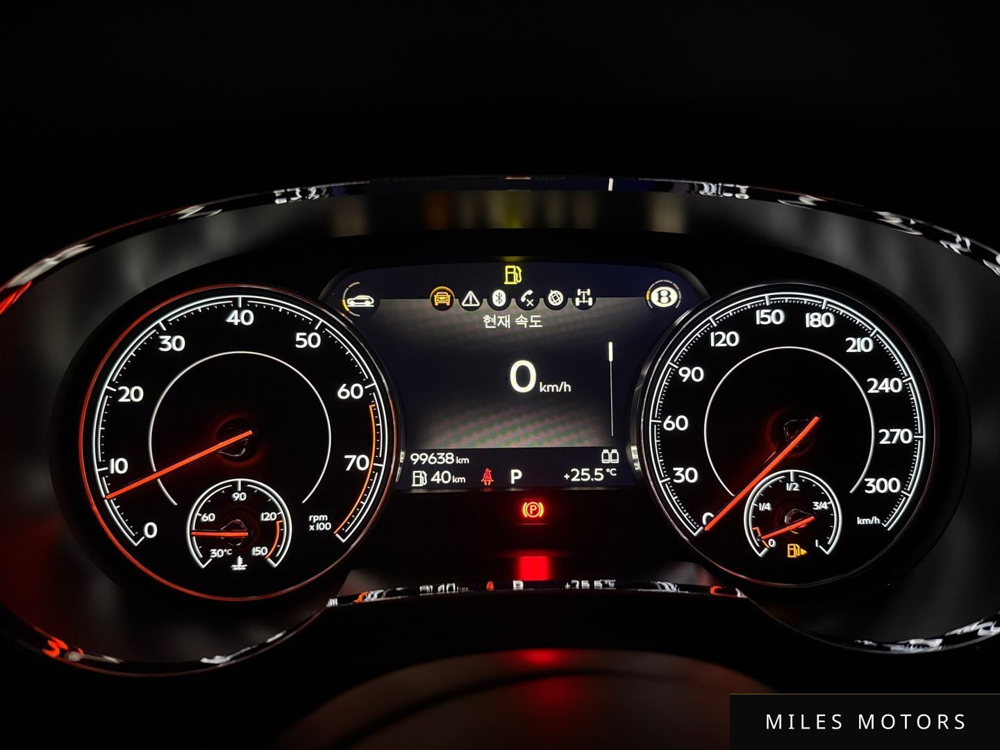 Bentley Bentayga 2018 — миниатюра 8