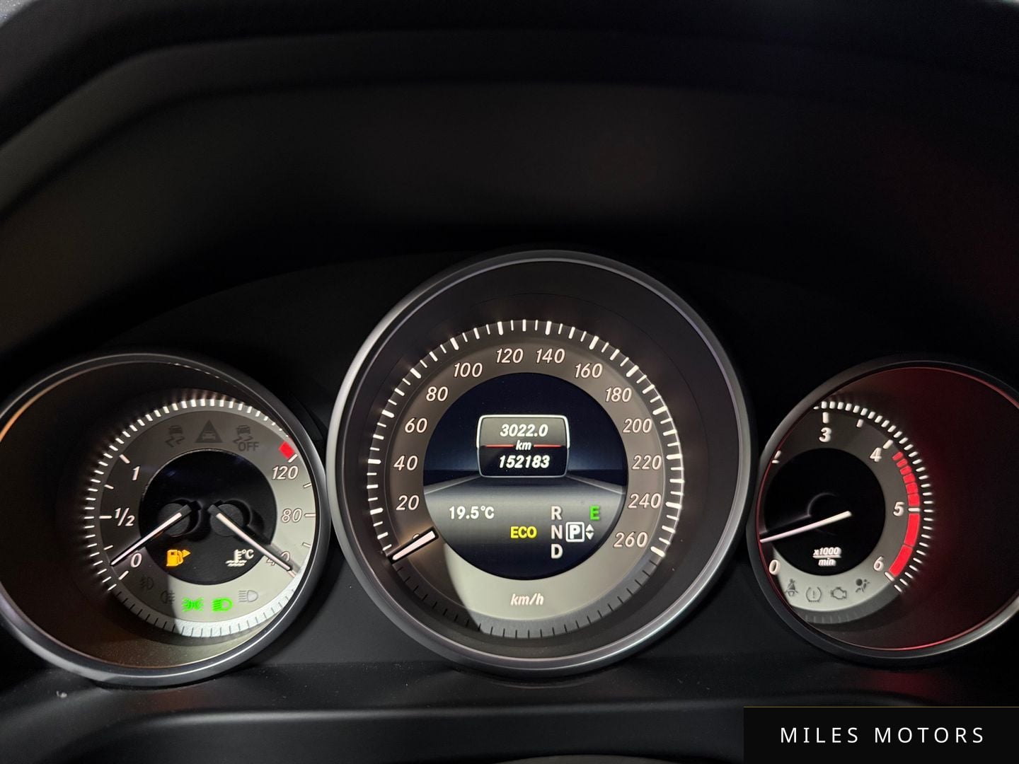 Mercedes-Benz E-Class W212 2015 — миниатюра 8