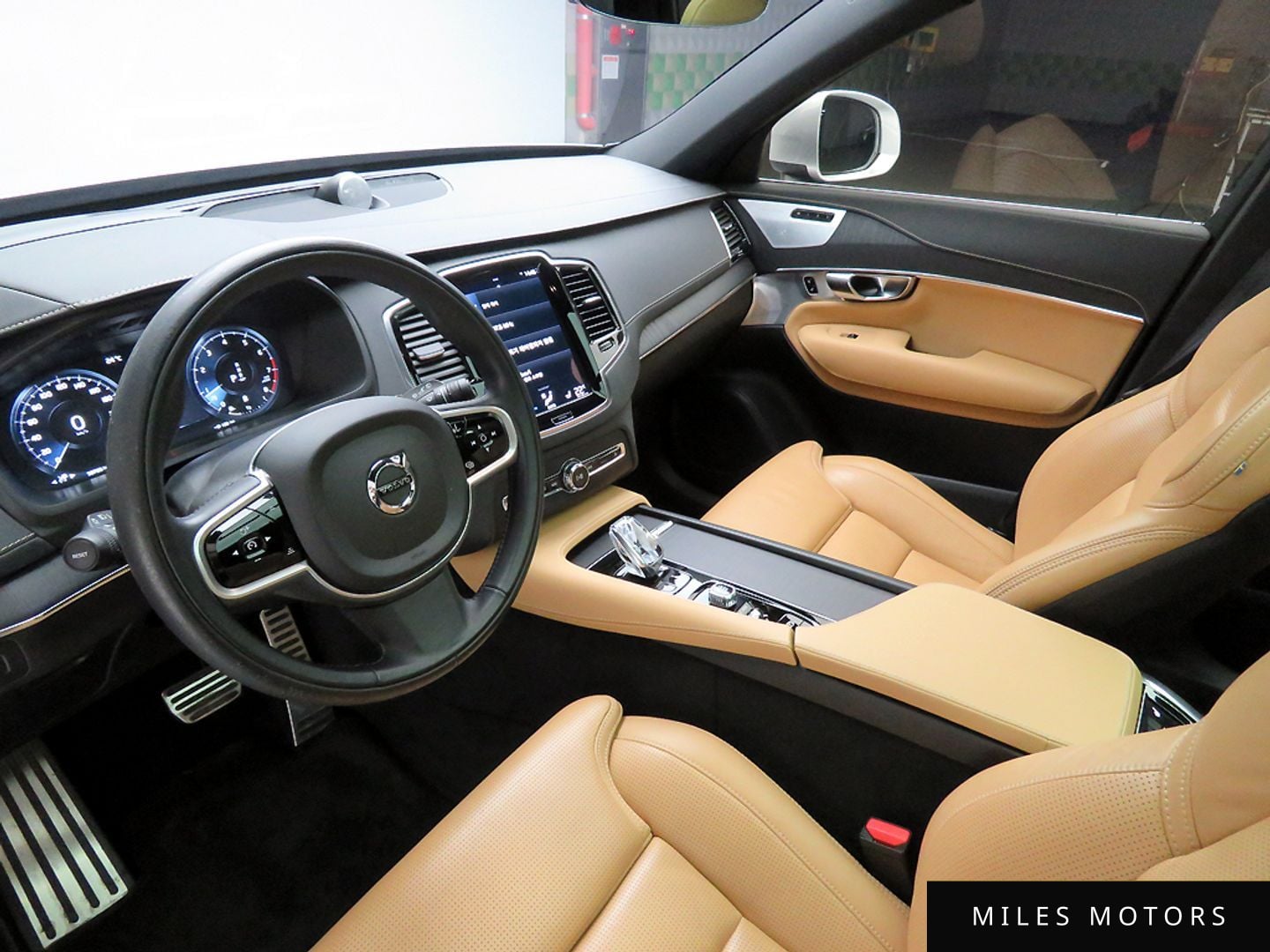 Volvo XC90 2021 — миниатюра 11