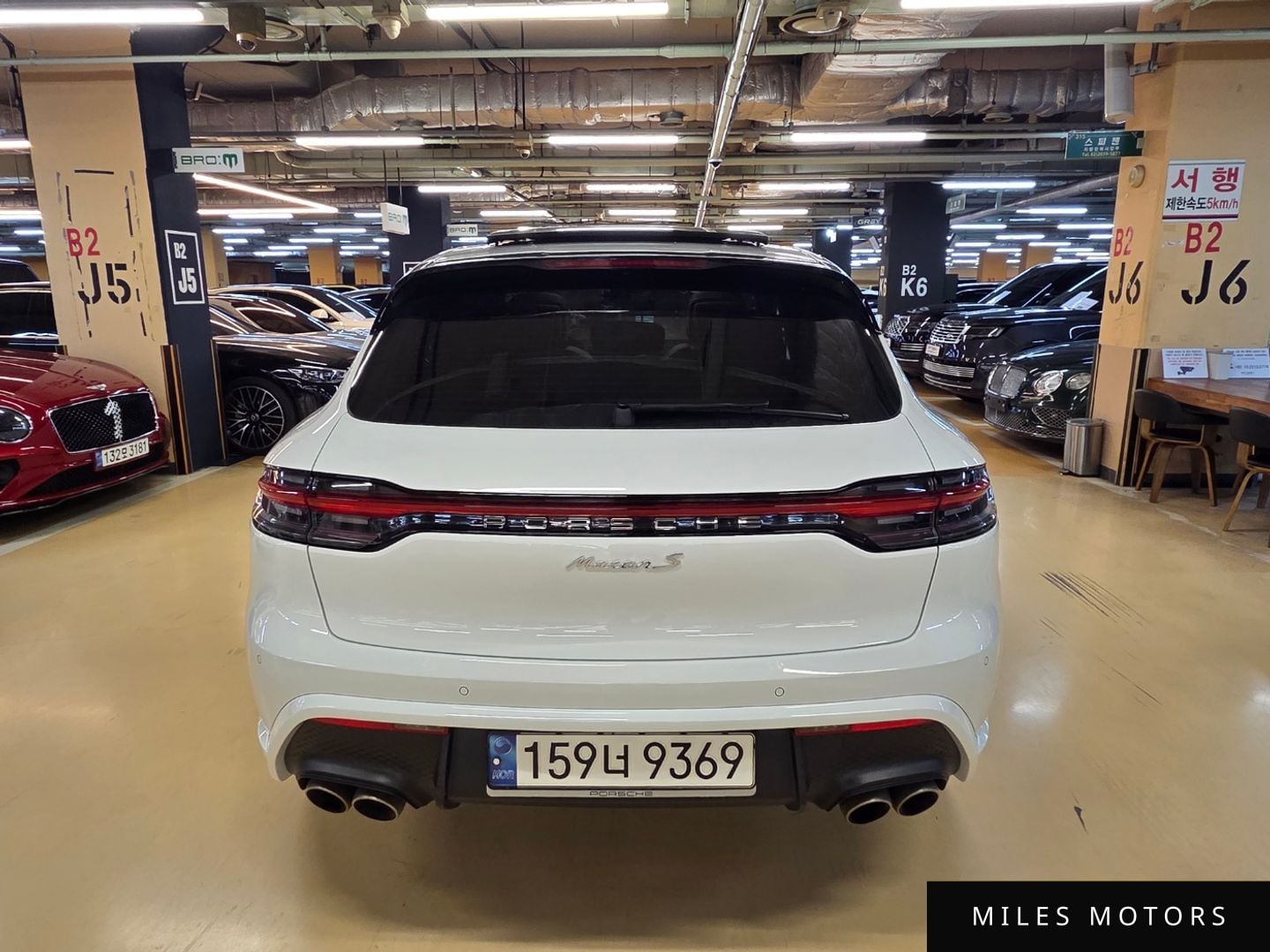 Porsche Macan 2022 — миниатюра 5