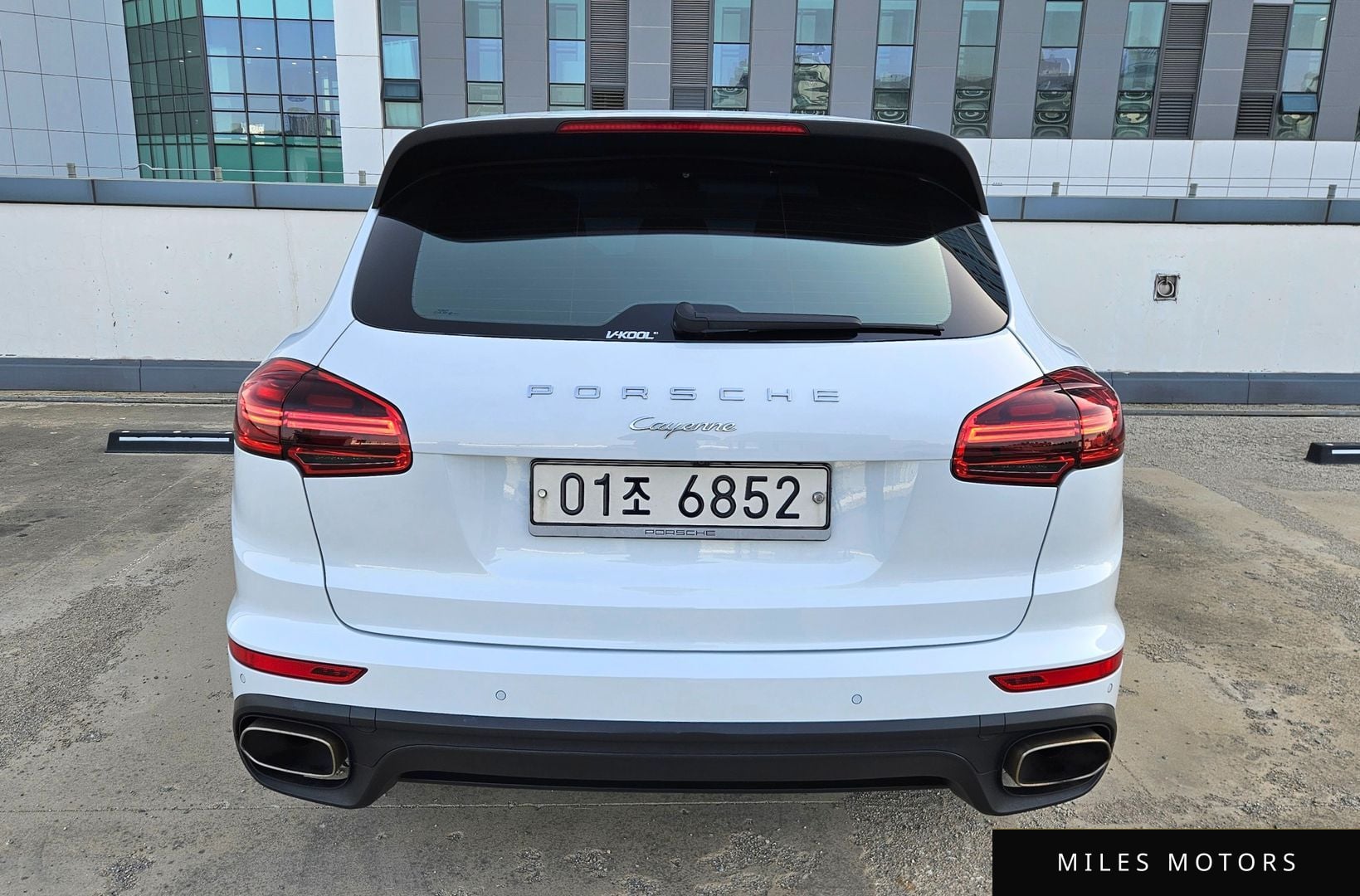 Porsche Cayenne 2016 — миниатюра 2