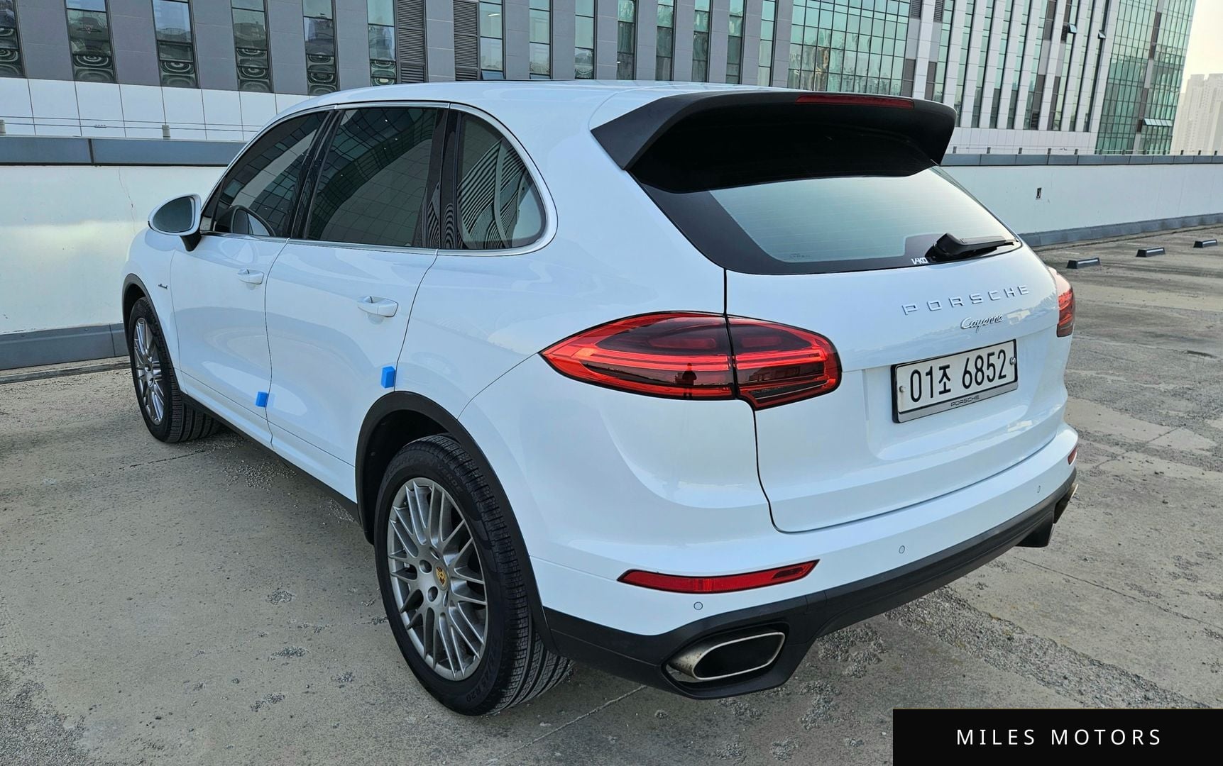 Porsche Cayenne 2016 — миниатюра 6