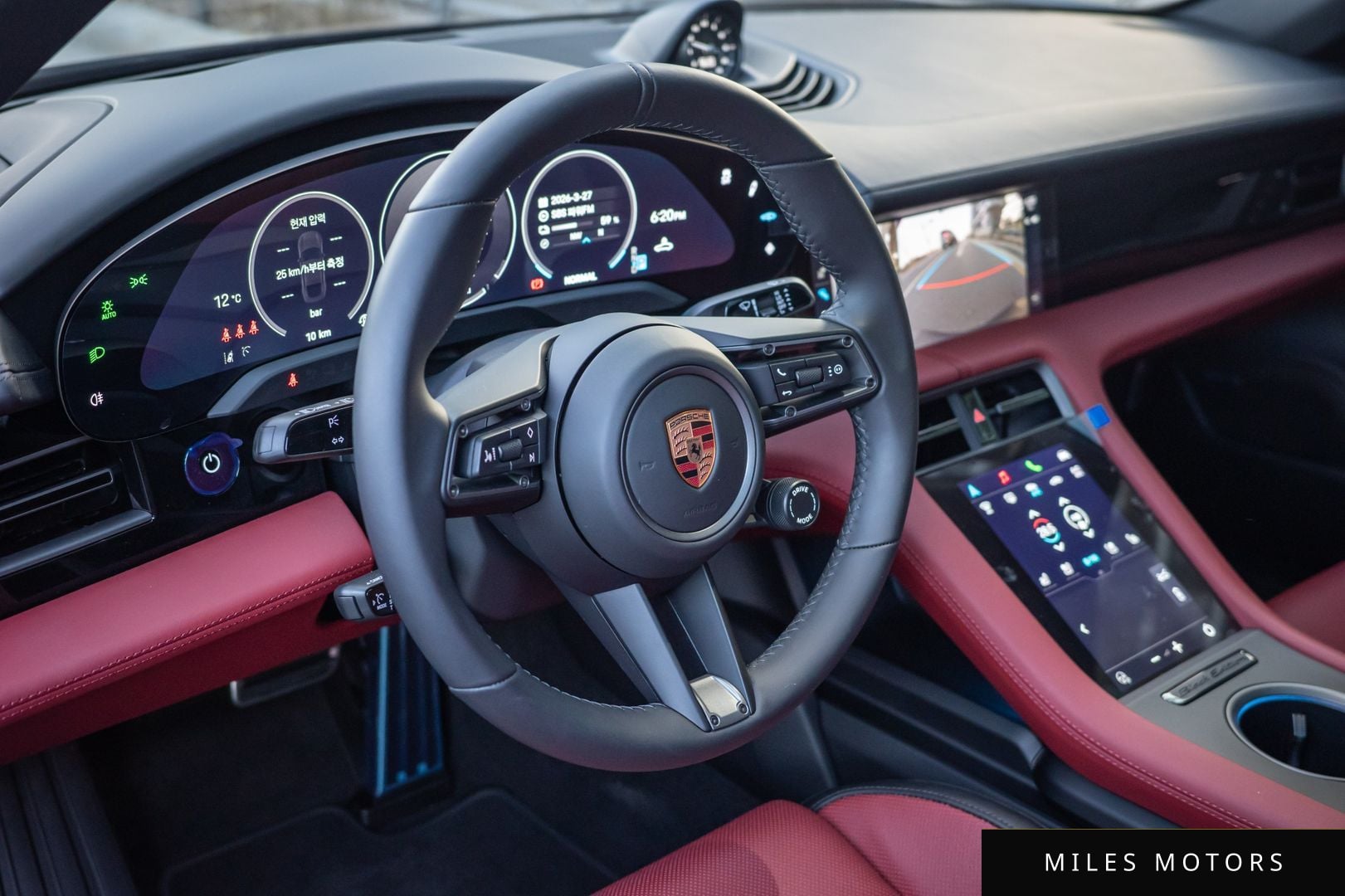 Porsche Taycan 2026 — миниатюра 8