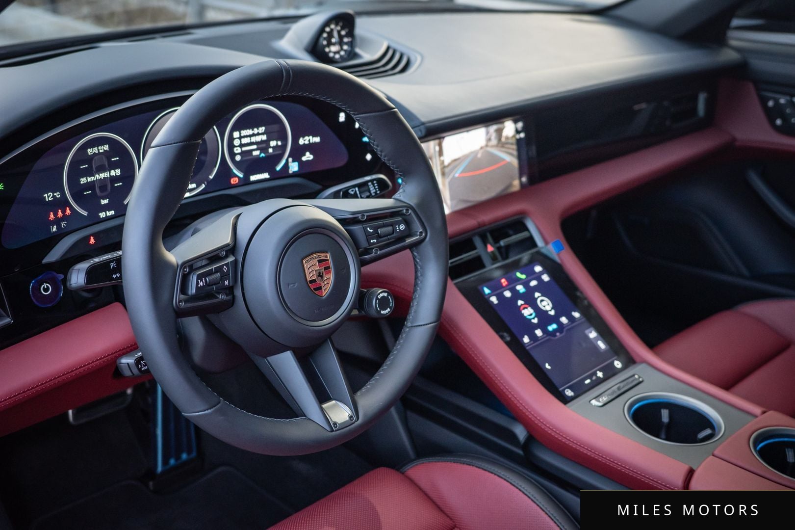 Porsche Taycan 2026 — миниатюра 9