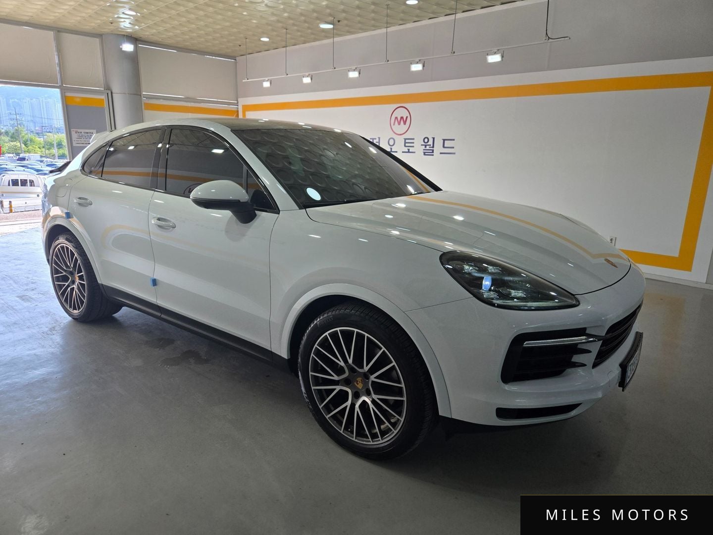 Porsche Cayenne 2021 — миниатюра 2