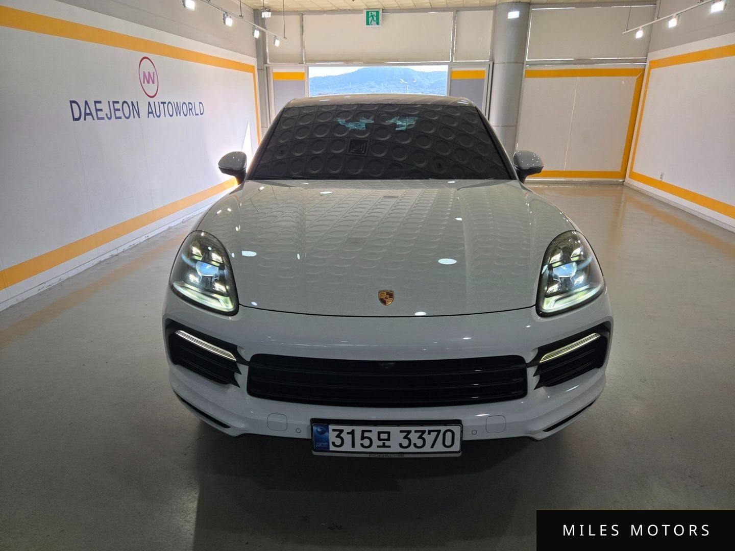 Porsche Cayenne 2021 — миниатюра 3