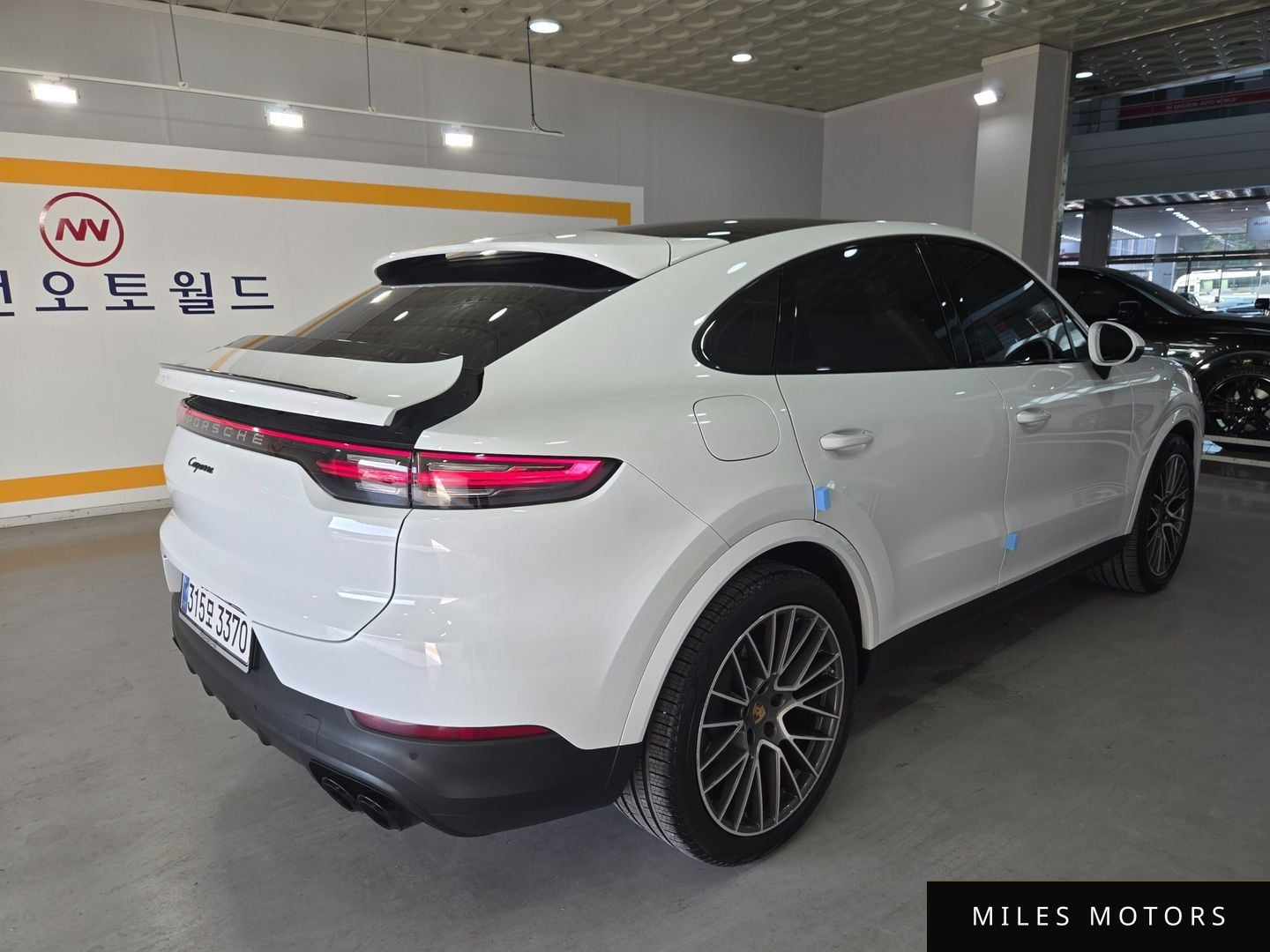 Porsche Cayenne 2021 — миниатюра 6
