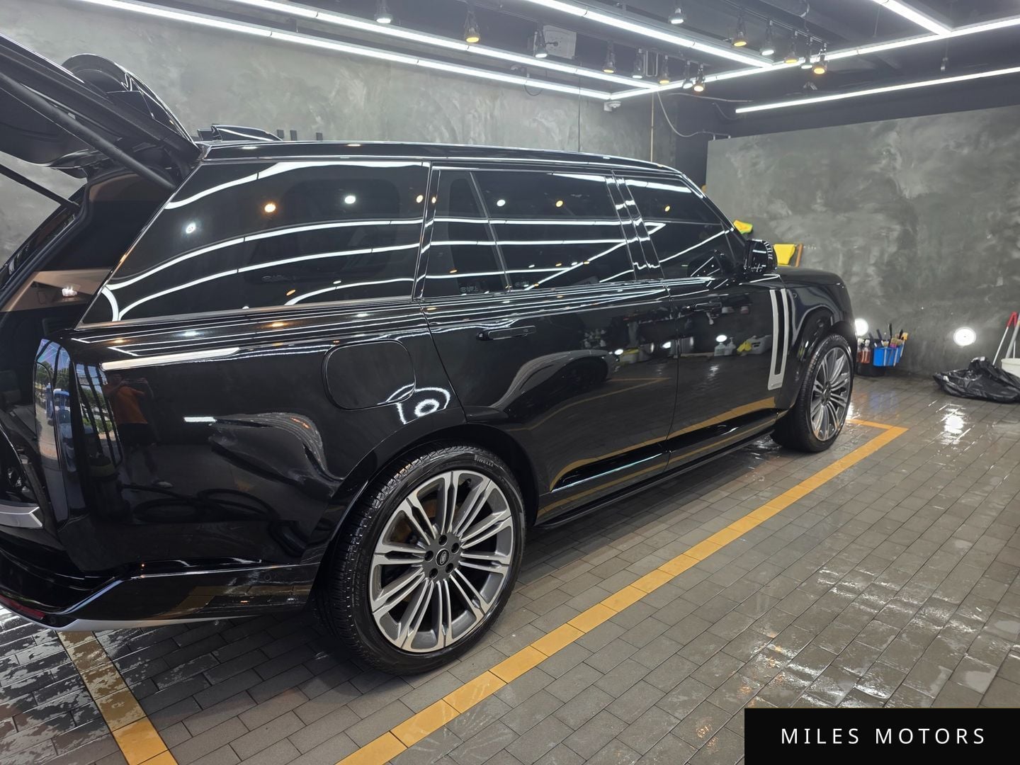 Land Rover Range Rover 2024 — миниатюра 4