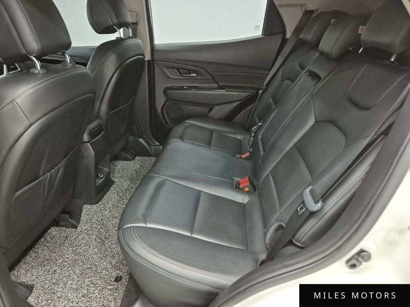 KG Mobility Beautiful Korando 2021 — миниатюра 12