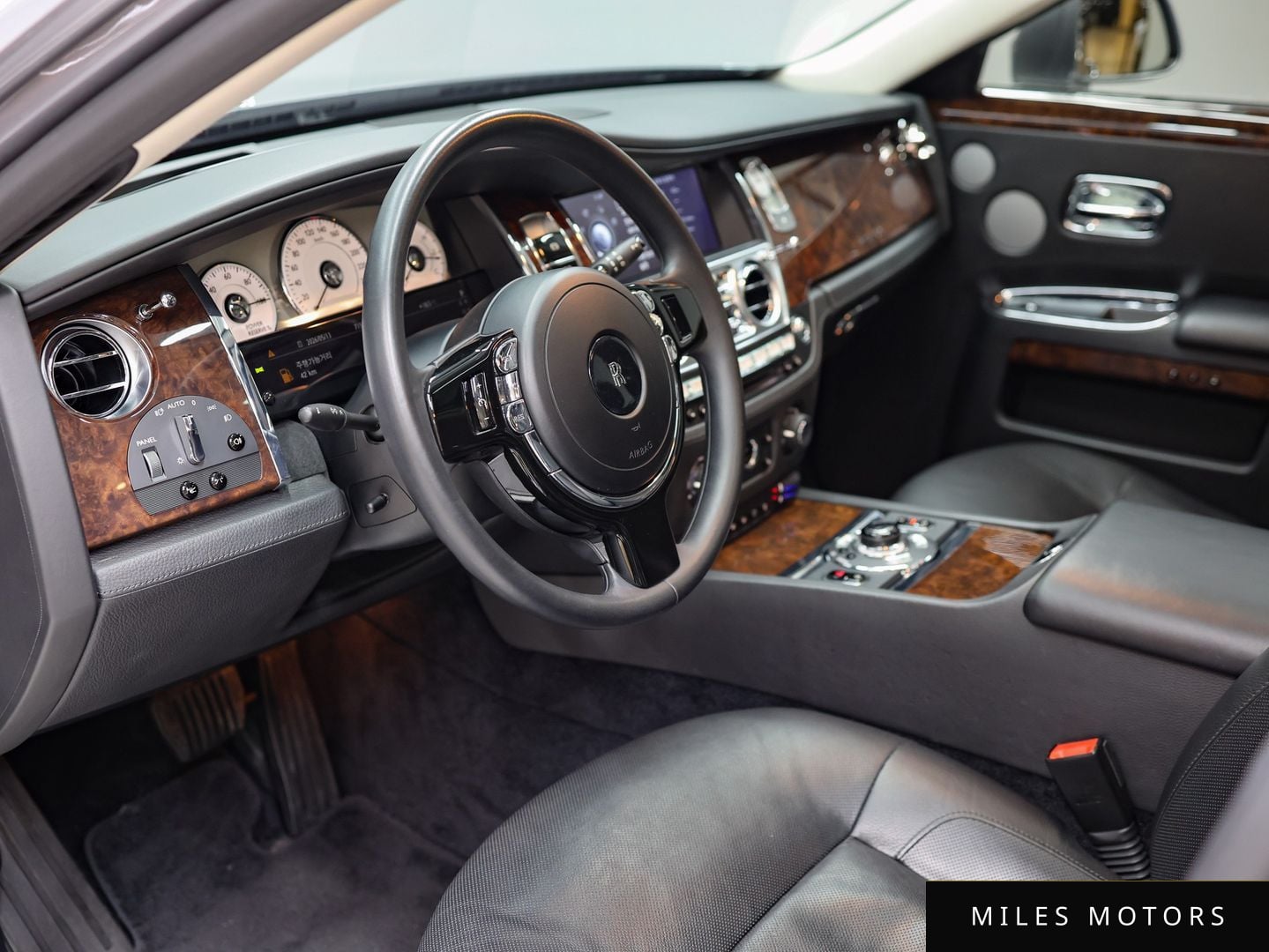 Rolls-Royce Ghost 2012 — миниатюра 7