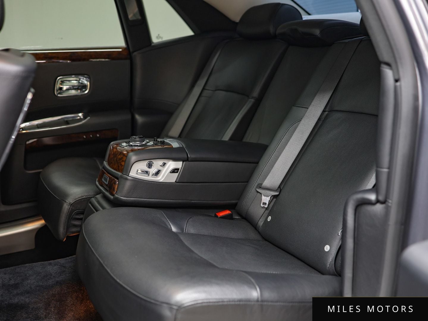 Rolls-Royce Ghost 2012 — миниатюра 11