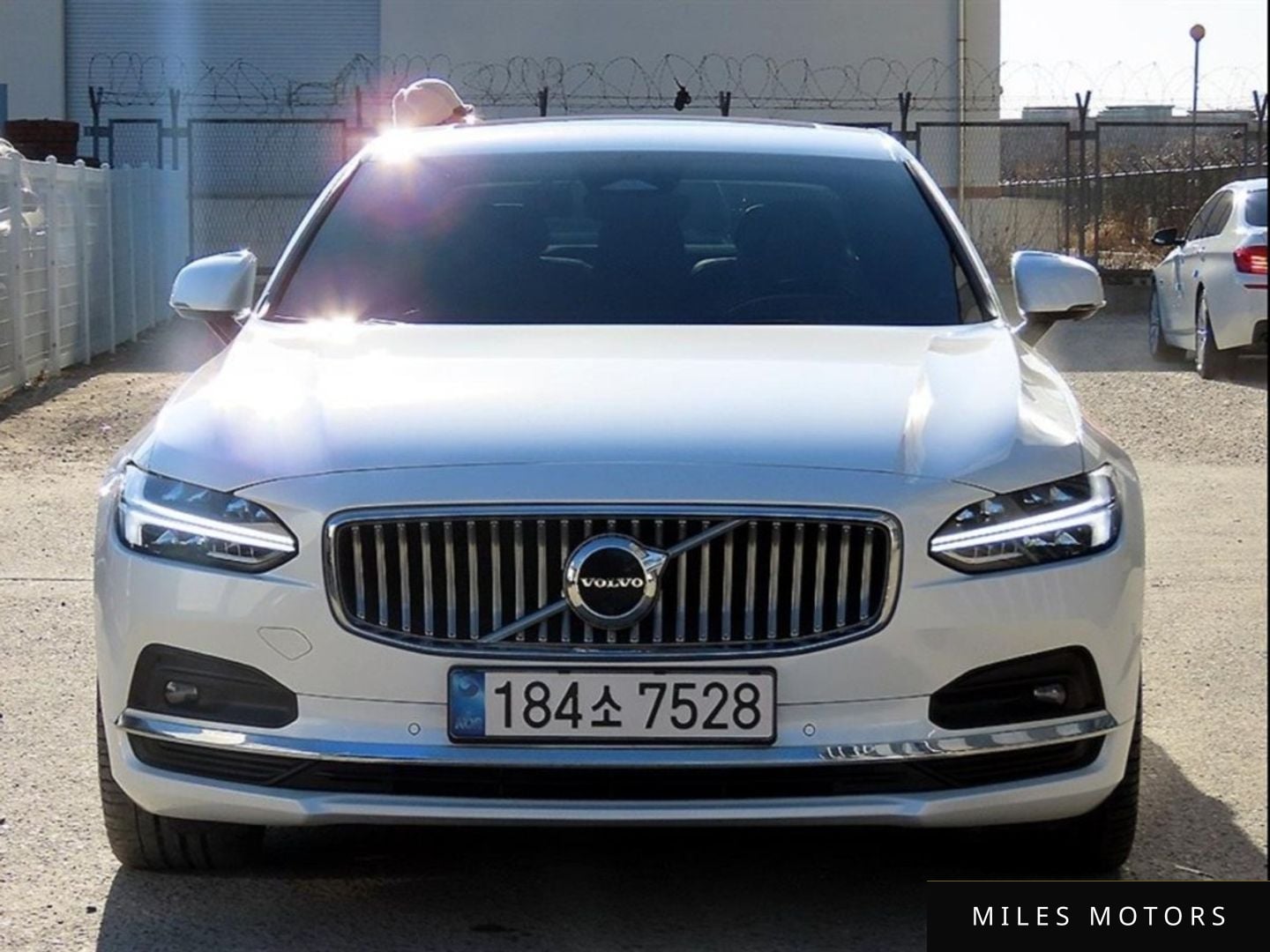 Volvo S90 2023 — фото 1 из 12