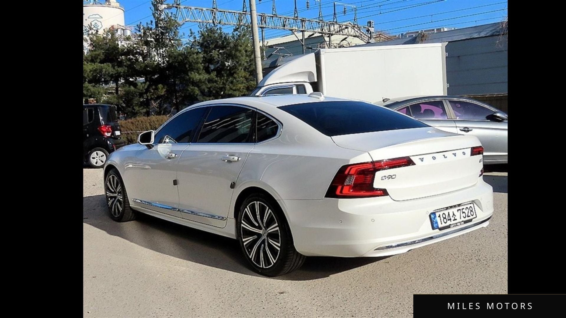 Volvo S90 2023 — миниатюра 3