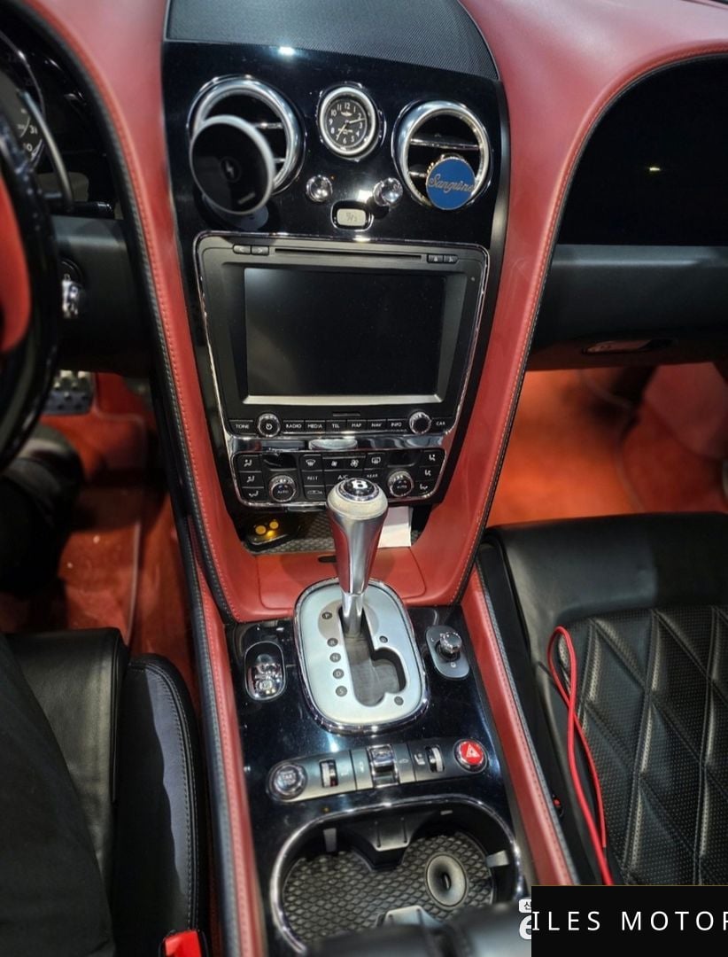 Bentley Continental GT 2013 — миниатюра 9